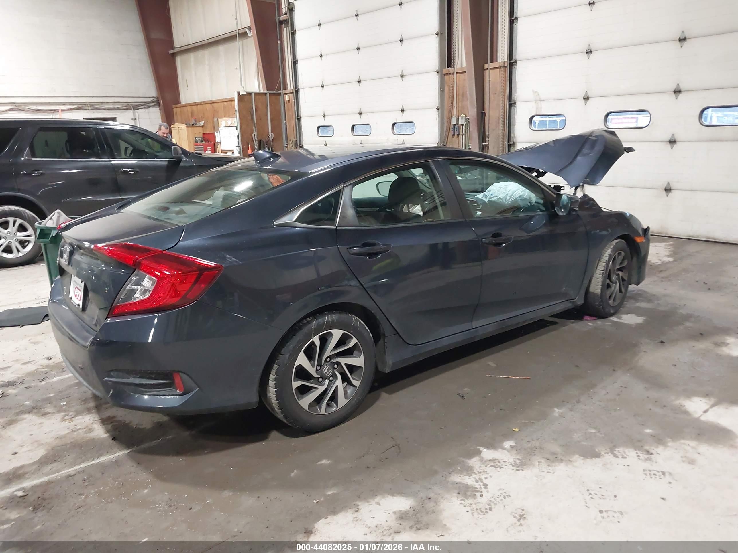 HONDA CIVIC image 4