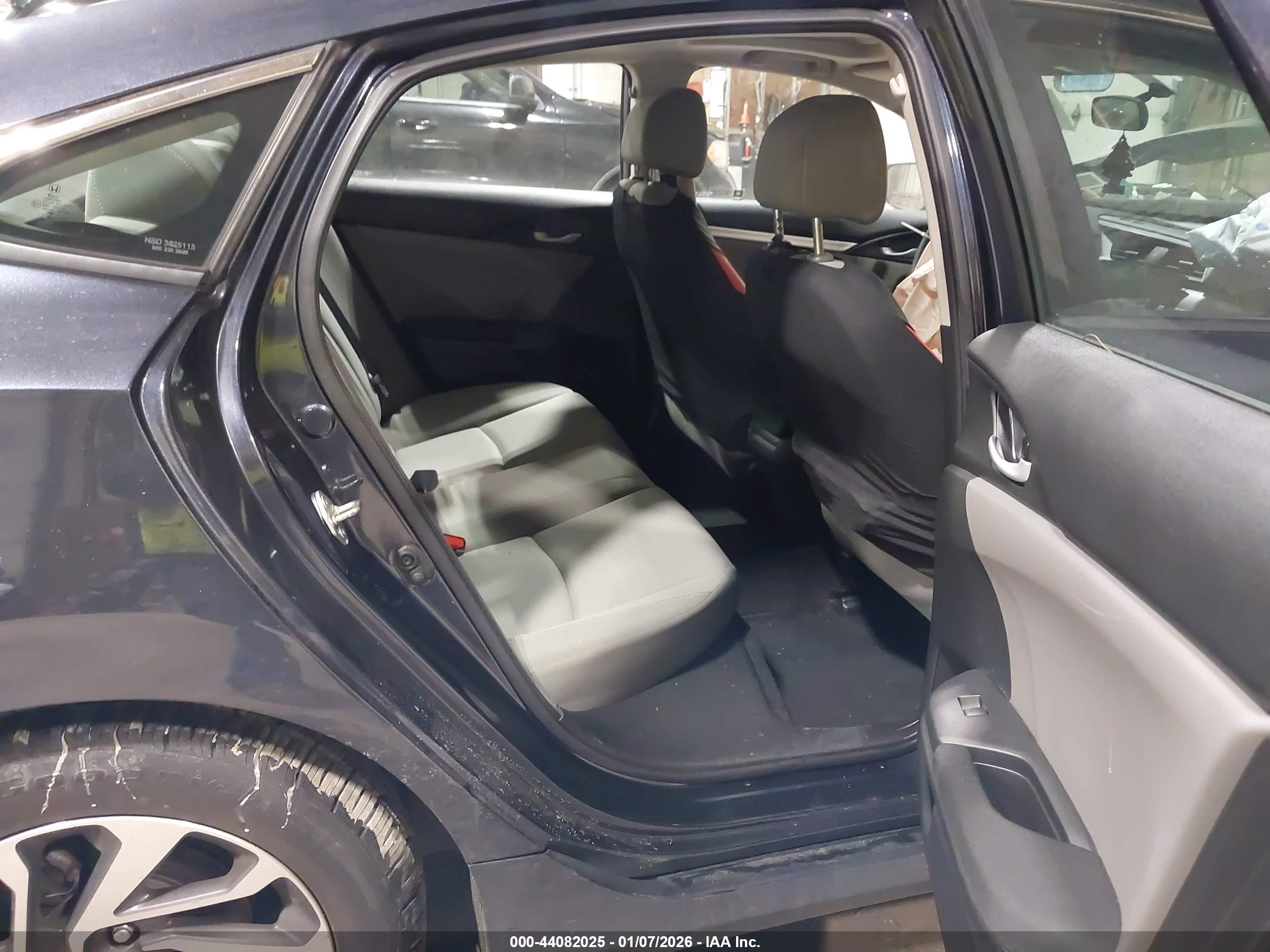 HONDA CIVIC image 8