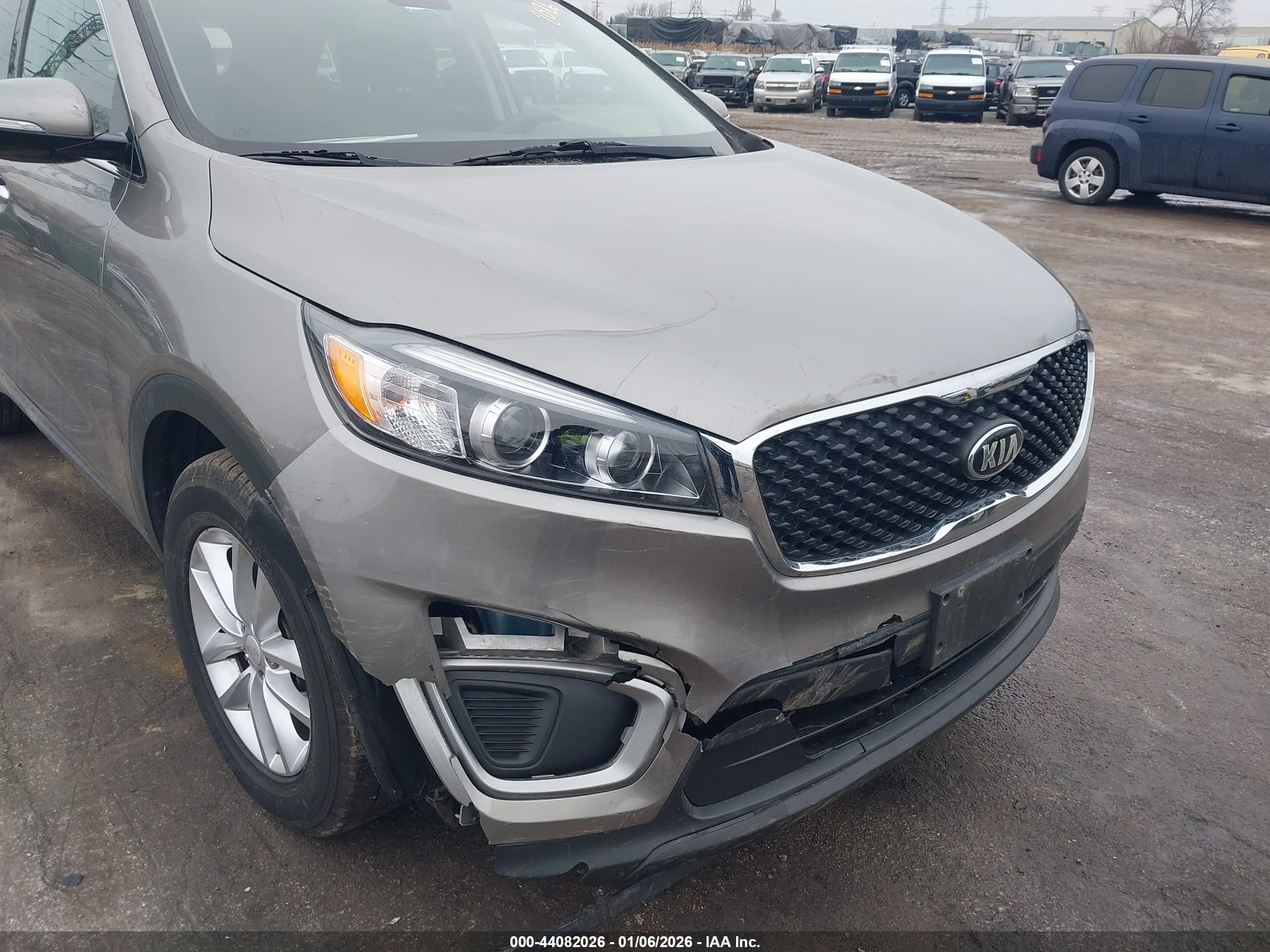 KIA SORENTO image 6