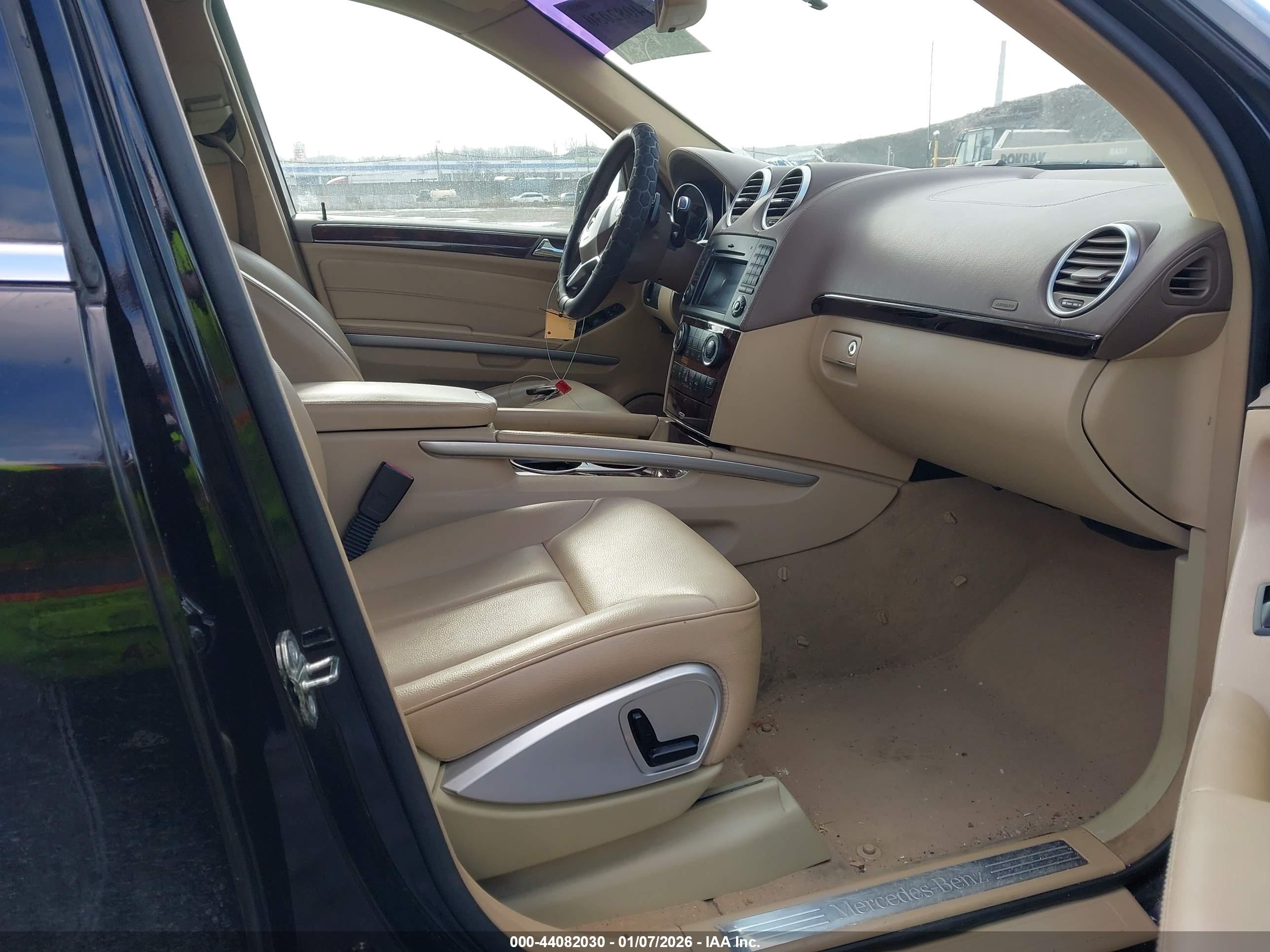 MERCEDES-BENZ GL image 5