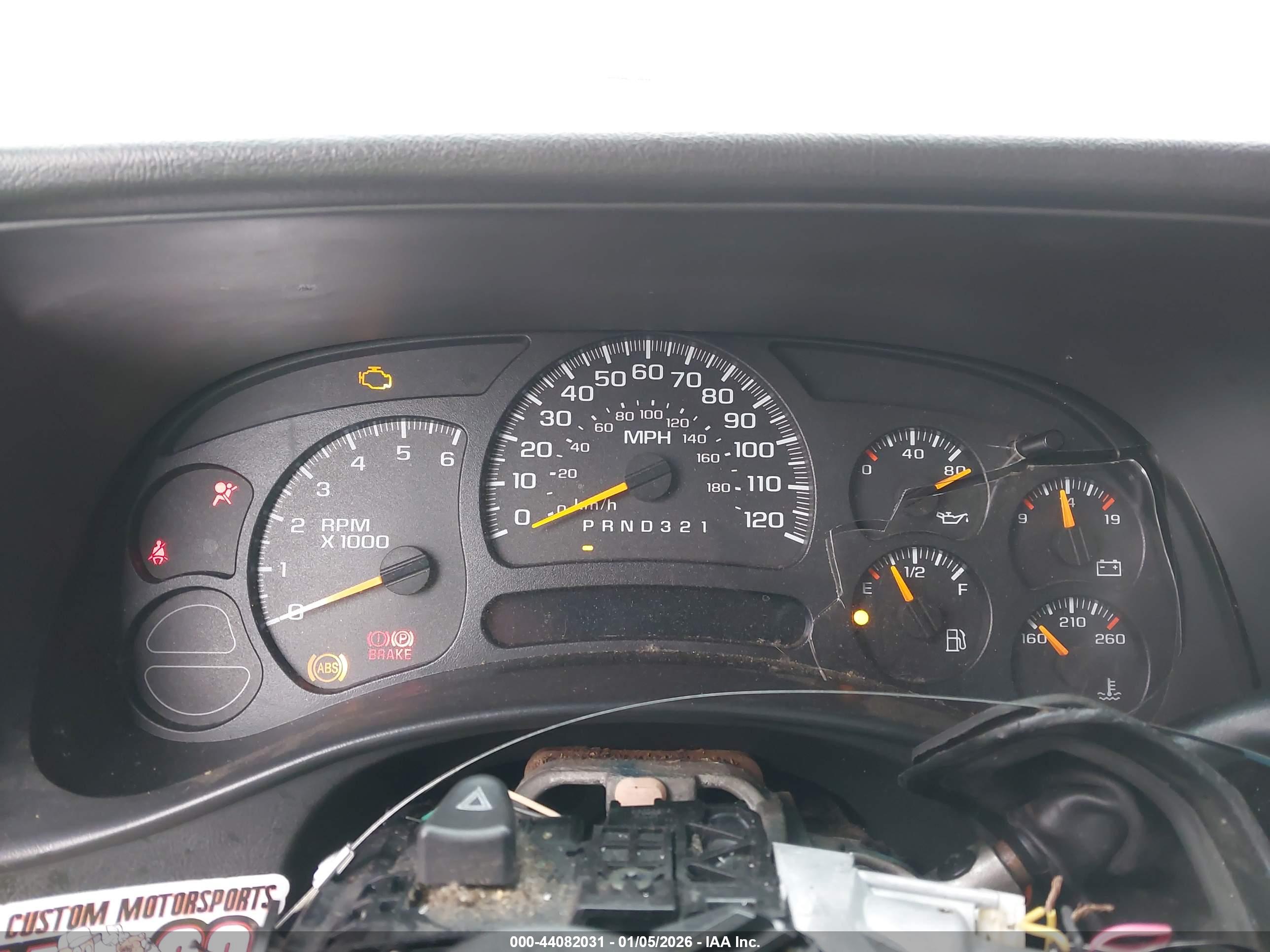 CHEVROLET SILVERADO image 7