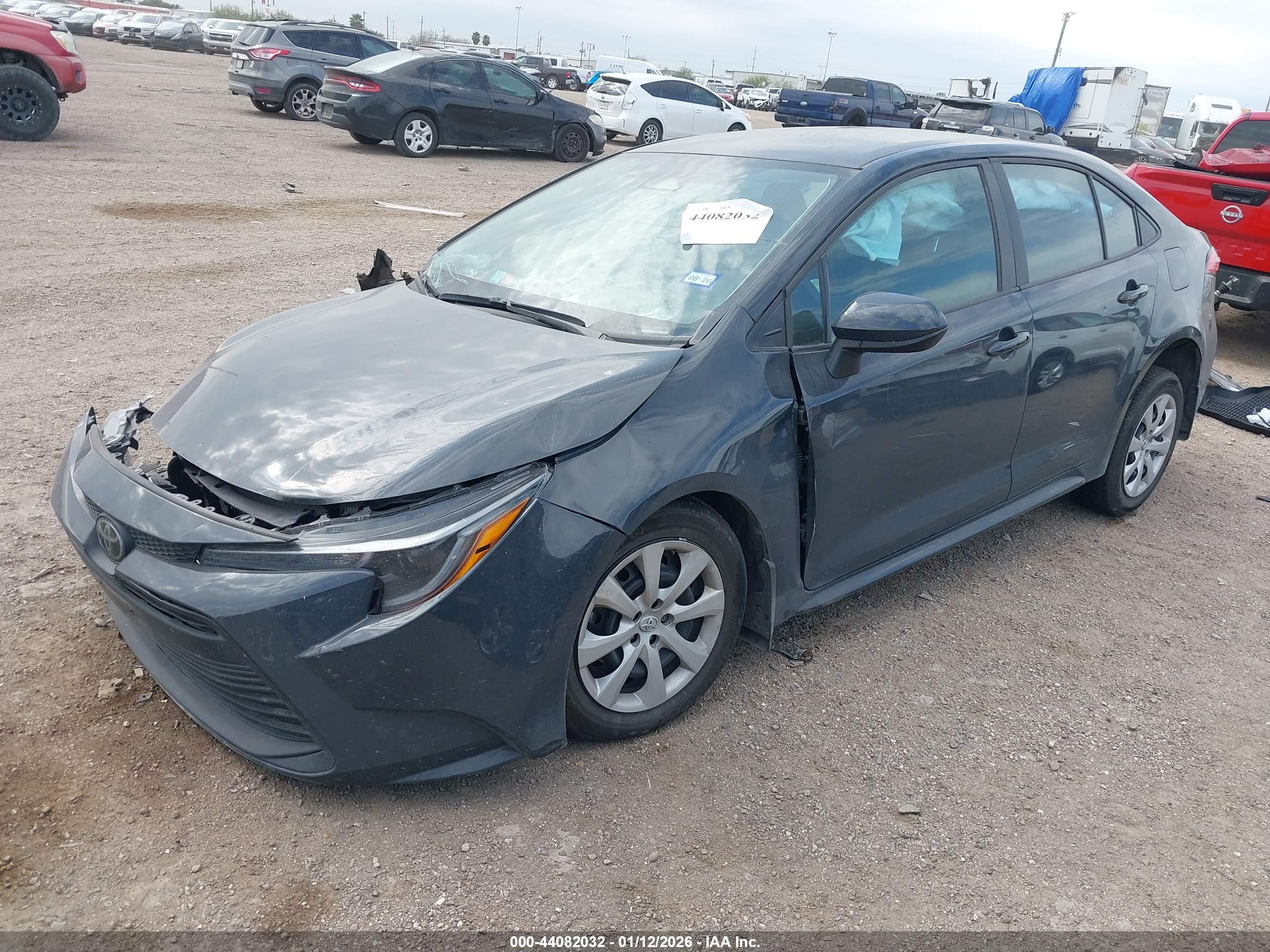TOYOTA COROLLA image 2