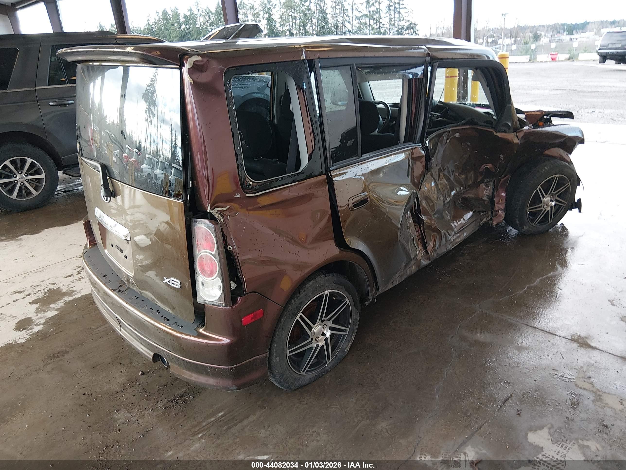 SCION XB image 4
