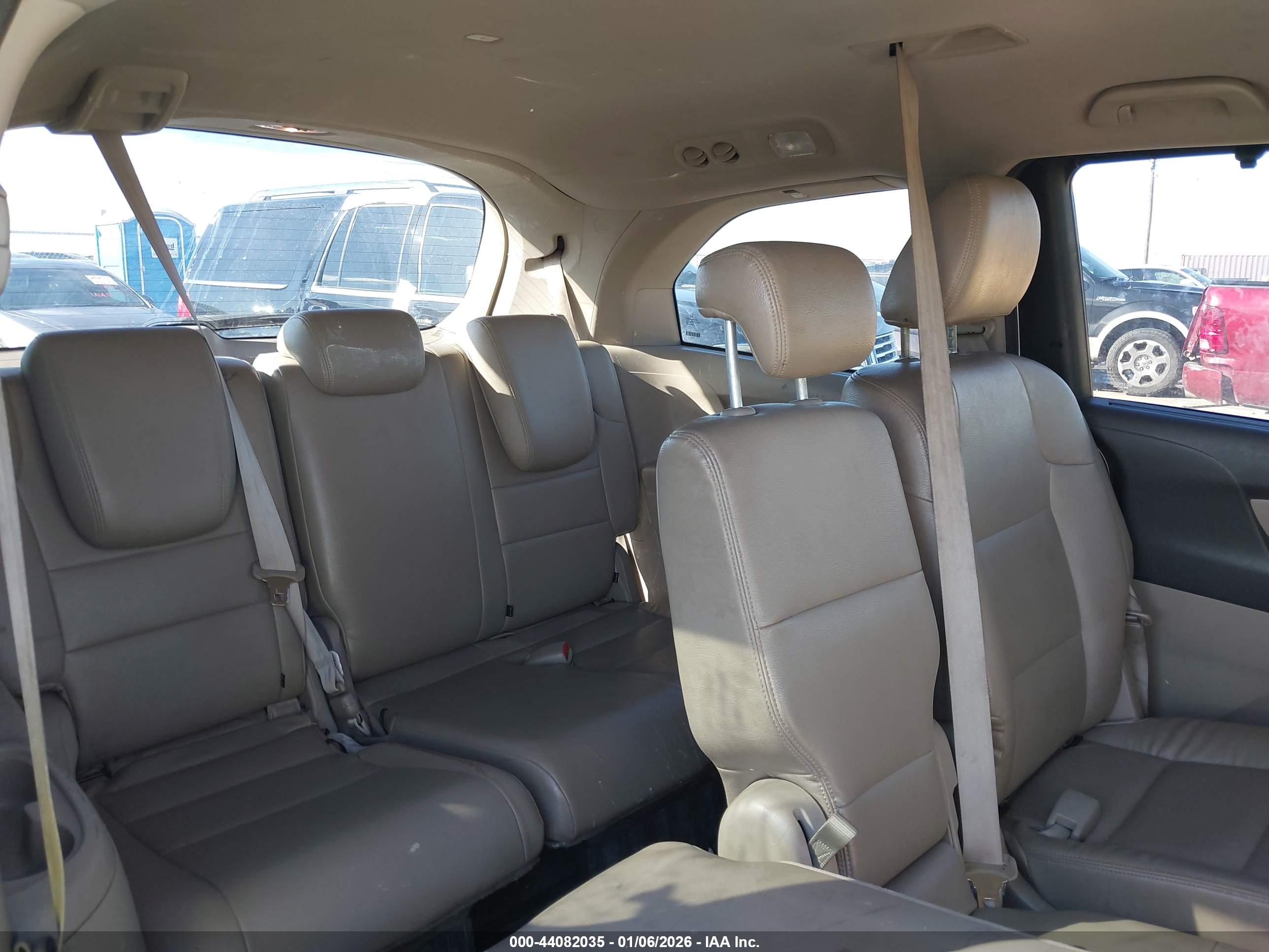 HONDA ODYSSEY image 8