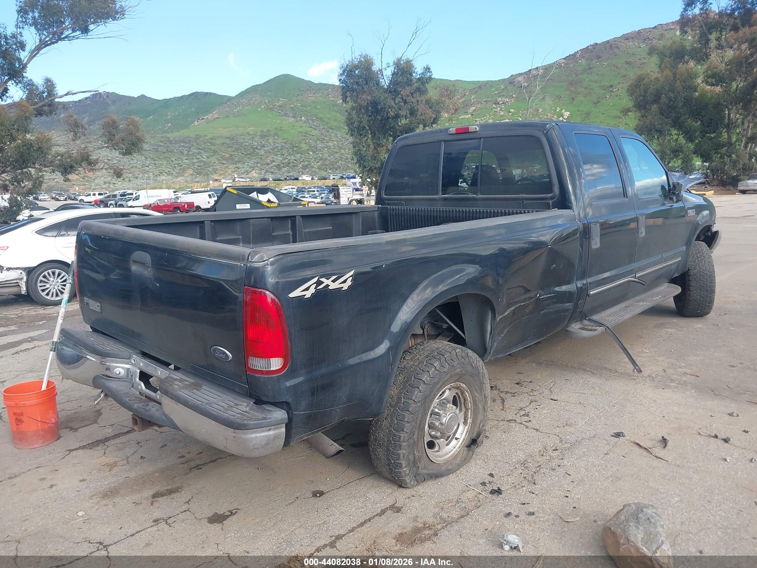 FORD F-350 image 4