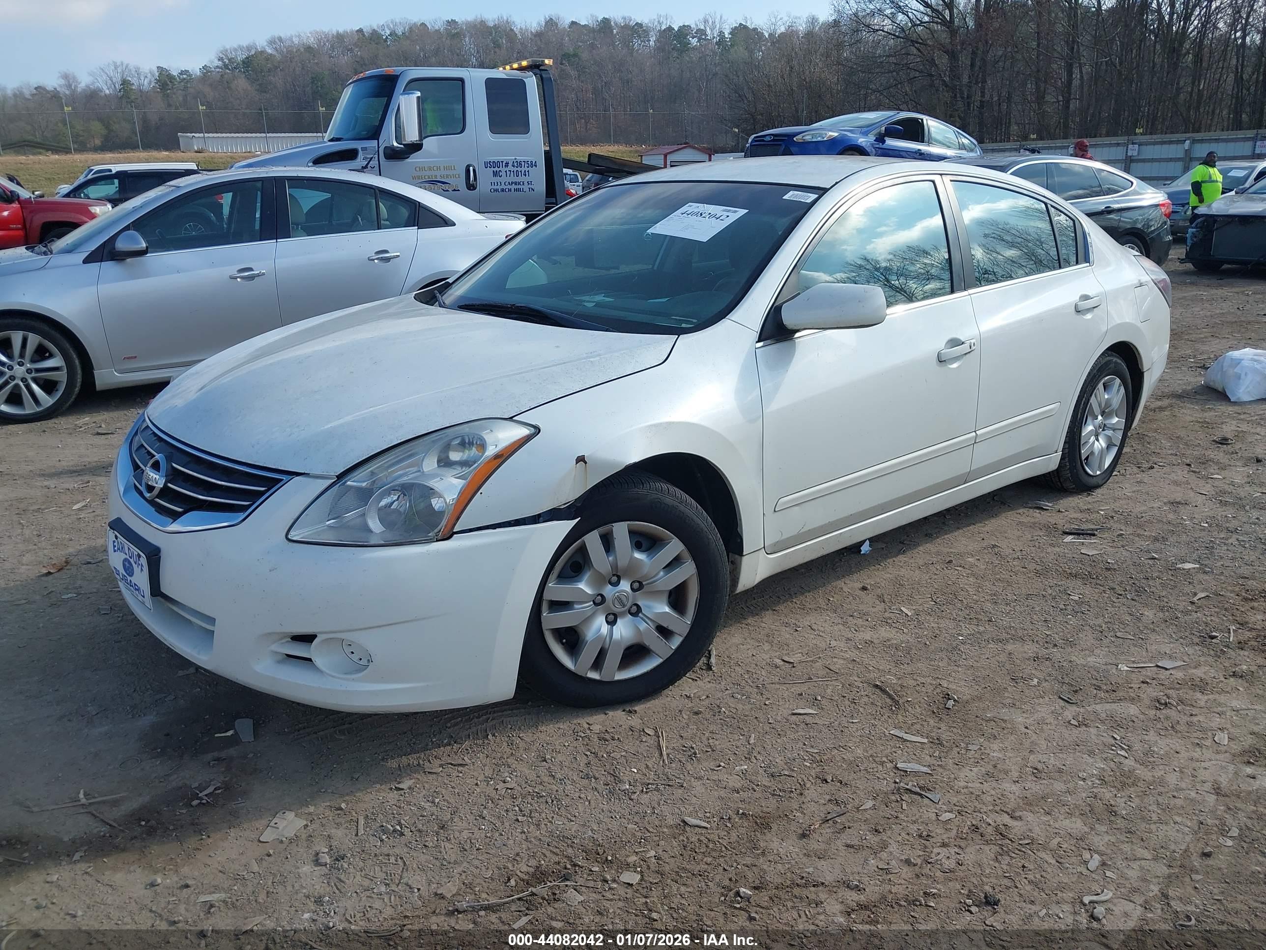 NISSAN ALTIMA image 2