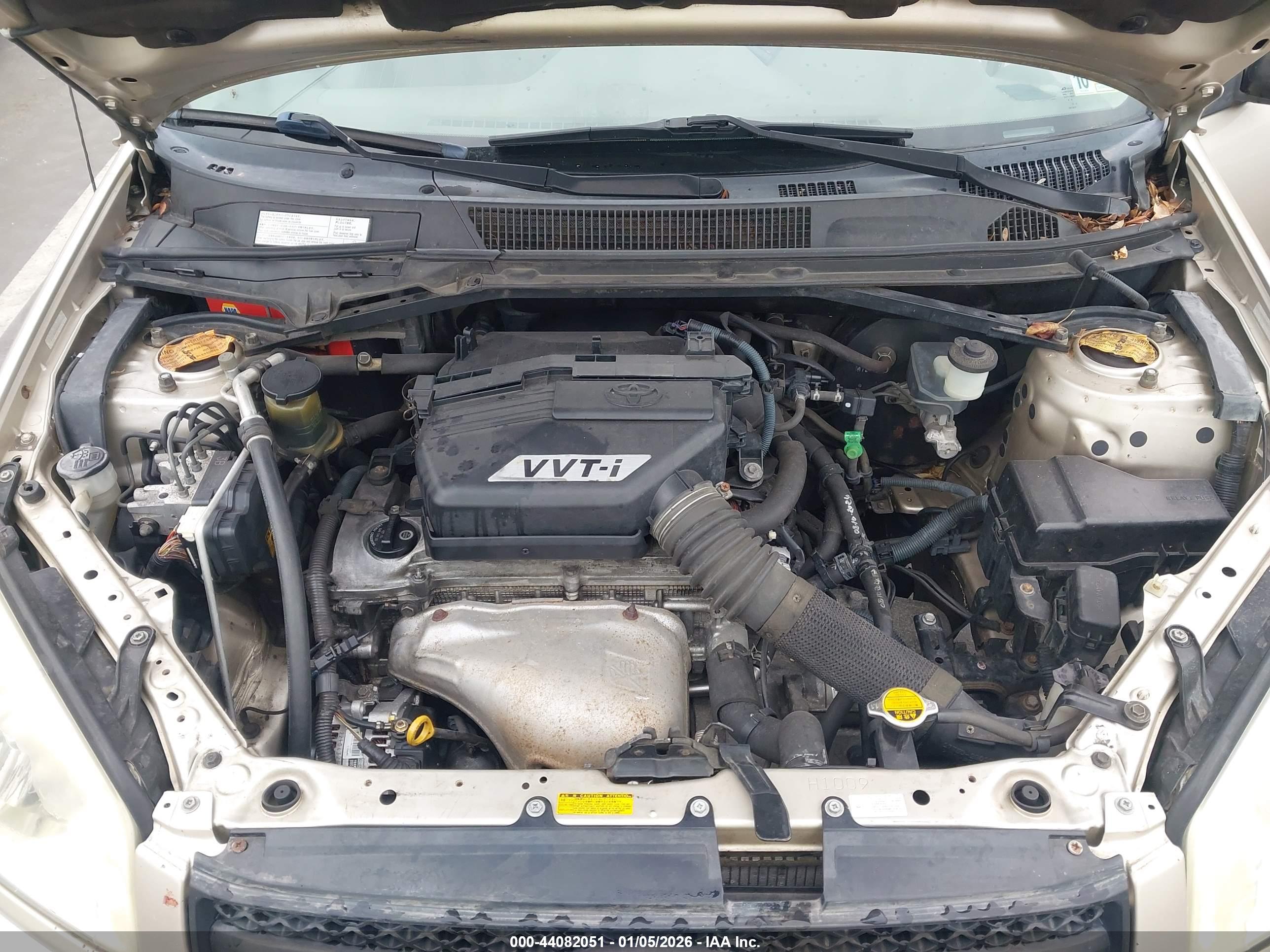 TOYOTA RAV4 image 10
