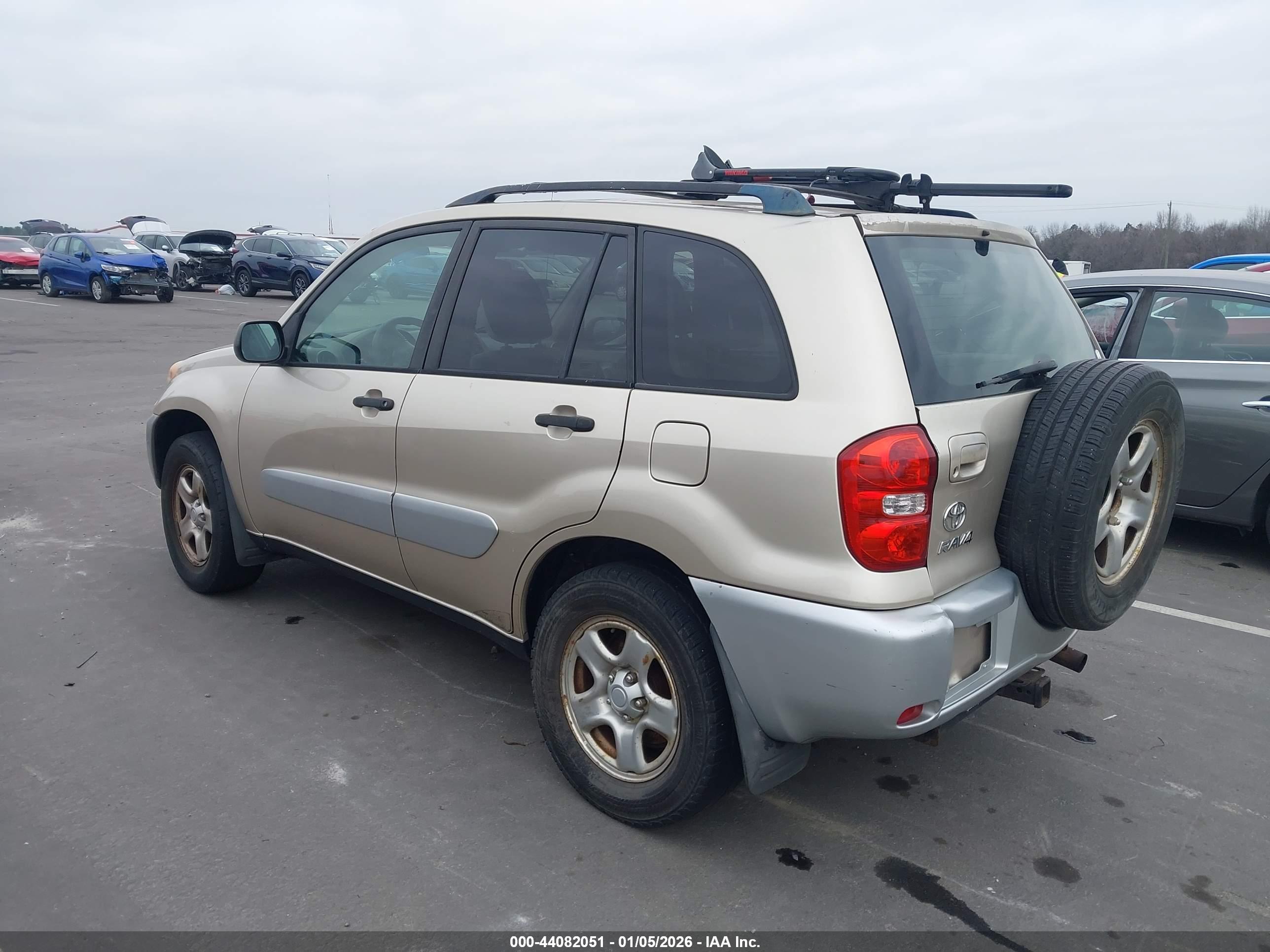 TOYOTA RAV4 image 3