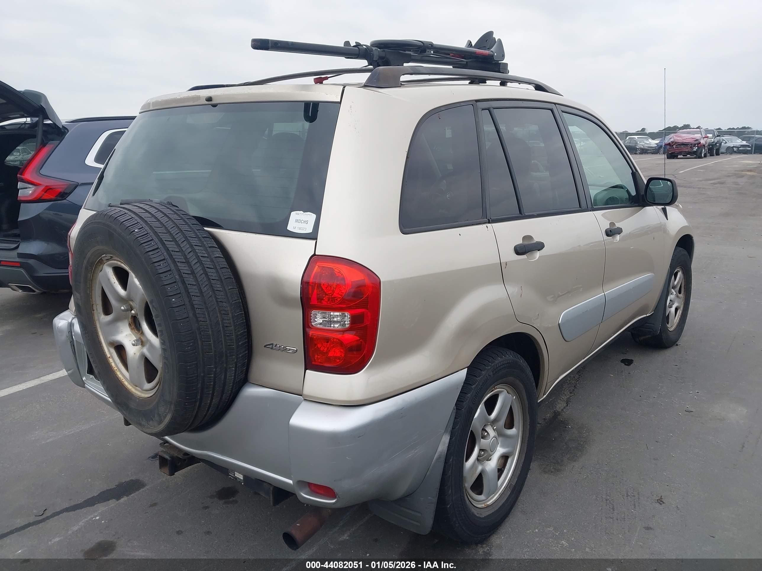 TOYOTA RAV4 image 4