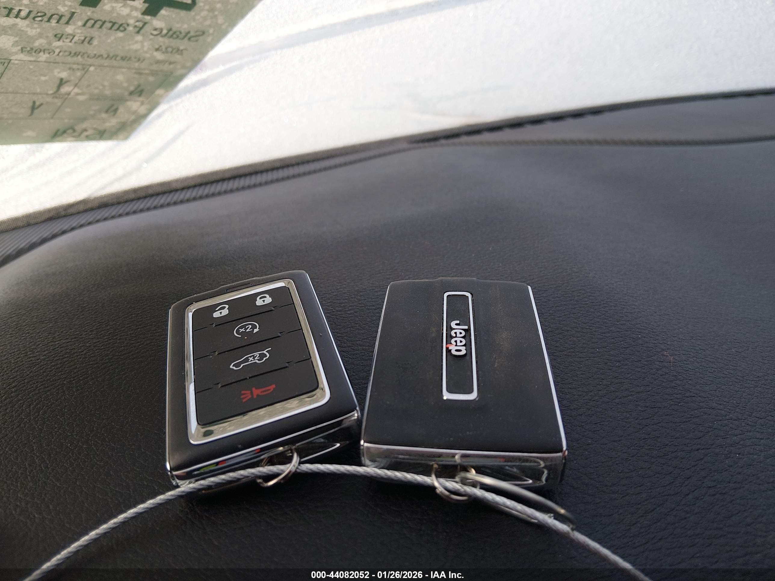 JEEP GRAND image 11