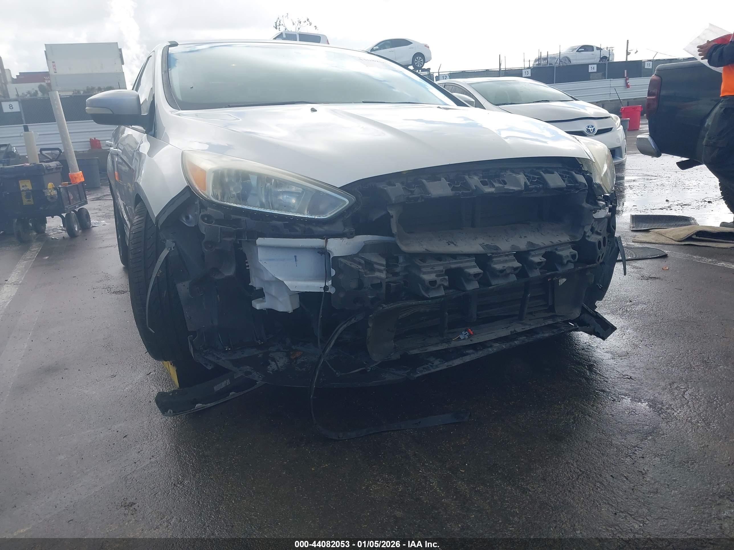 FORD FOCUS image 6