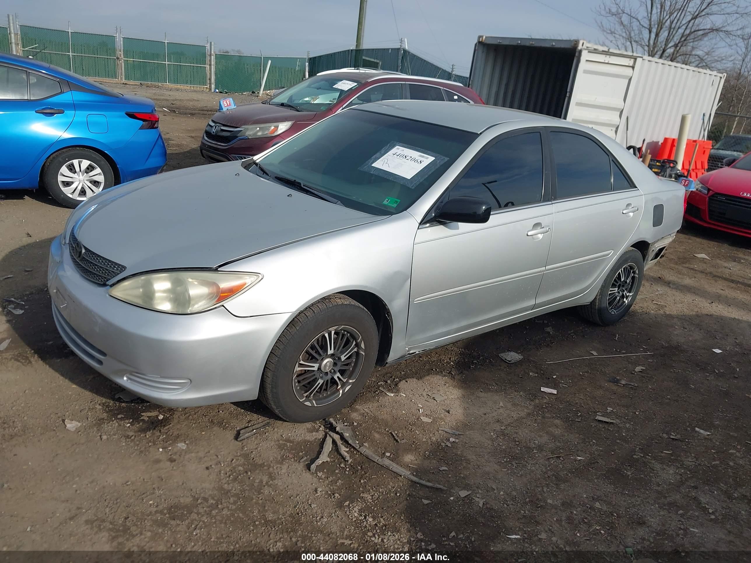 TOYOTA CAMRY image 2