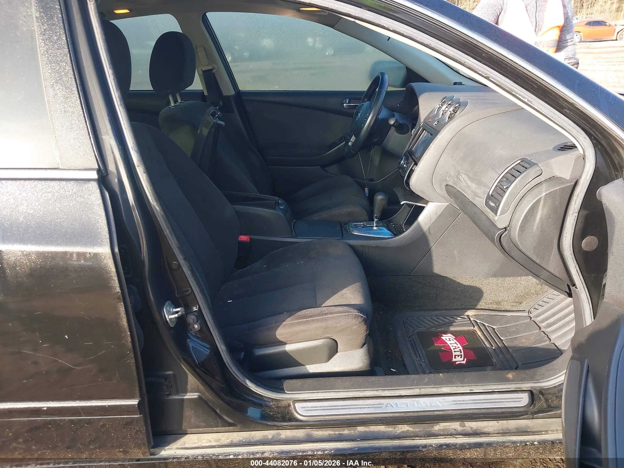 NISSAN ALTIMA image 5