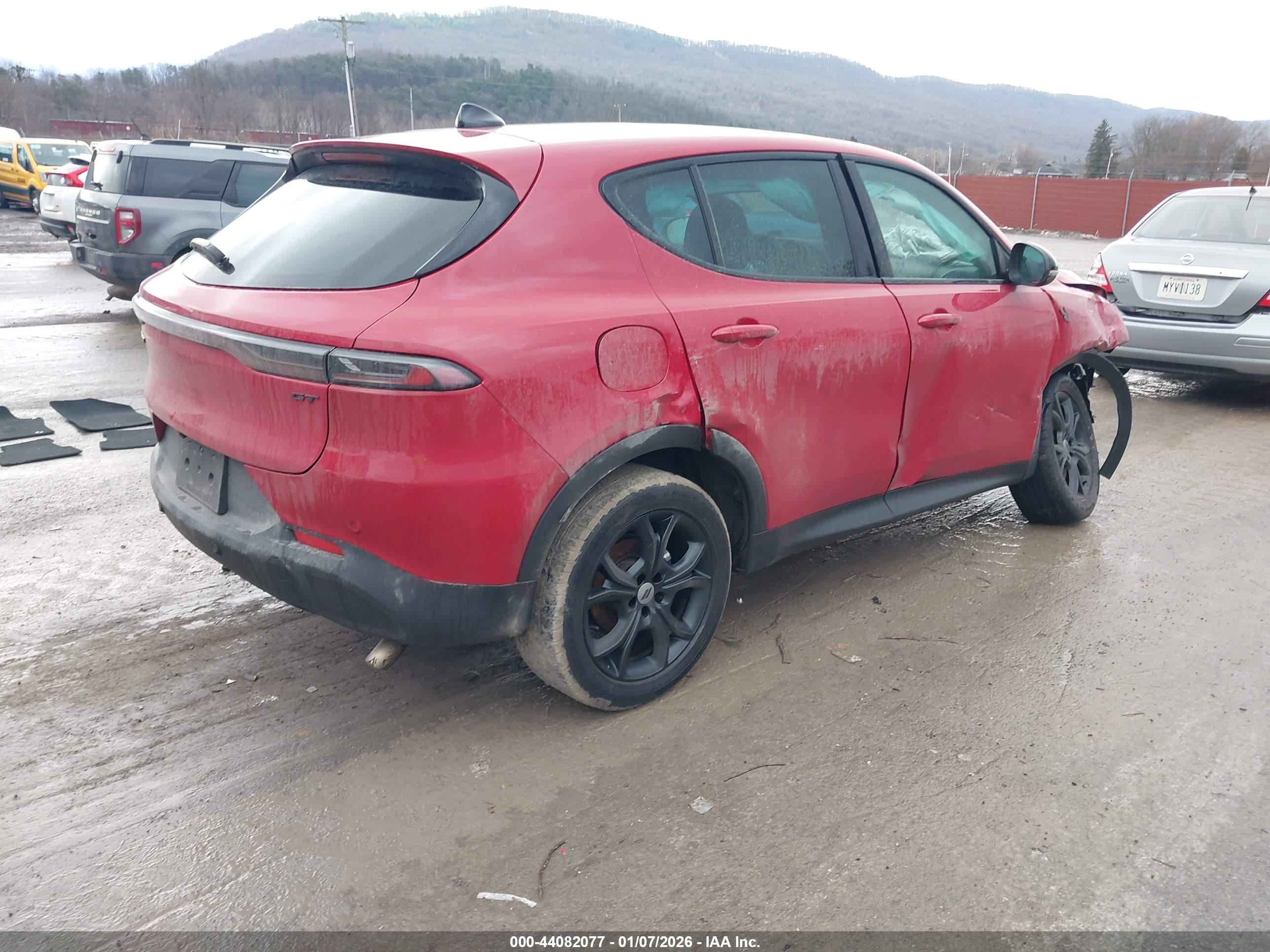 DODGE HORNET image 4