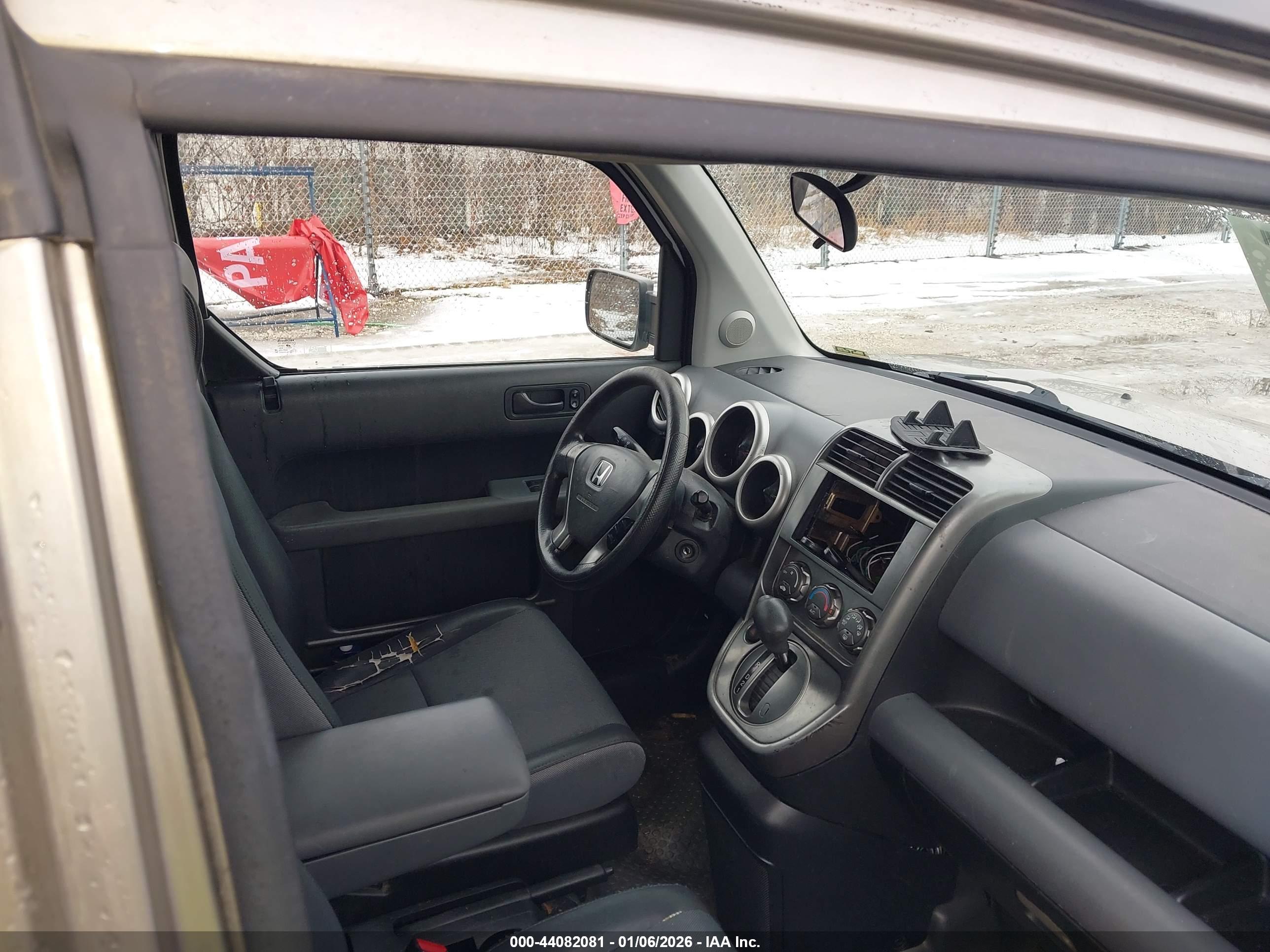 HONDA ELEMENT image 5