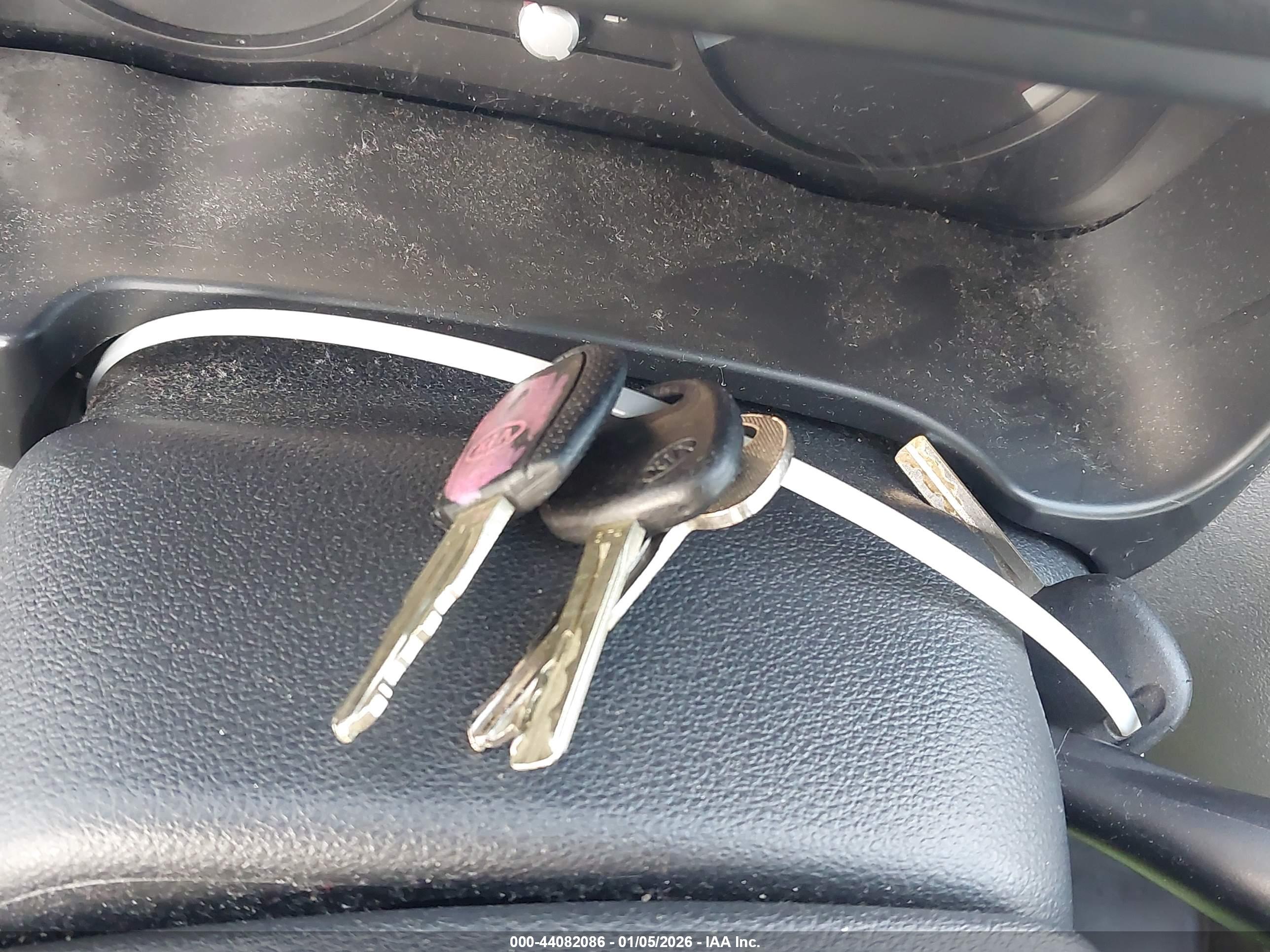 KIA RIO image 11