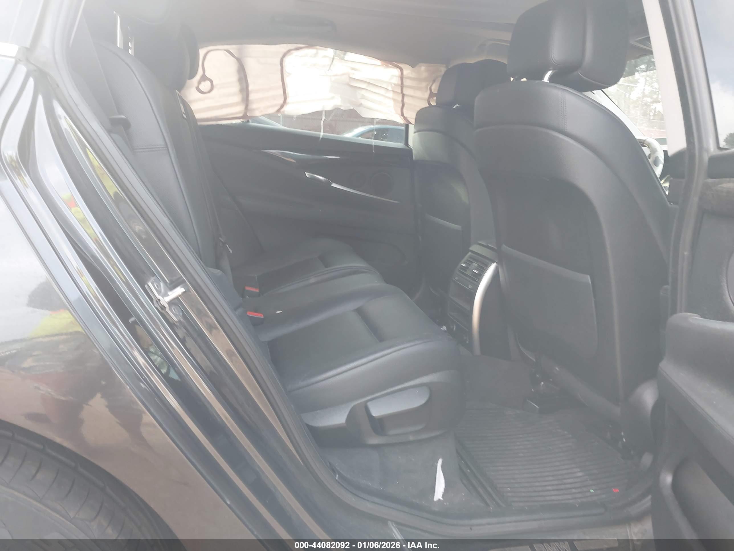 BMW 535I image 8