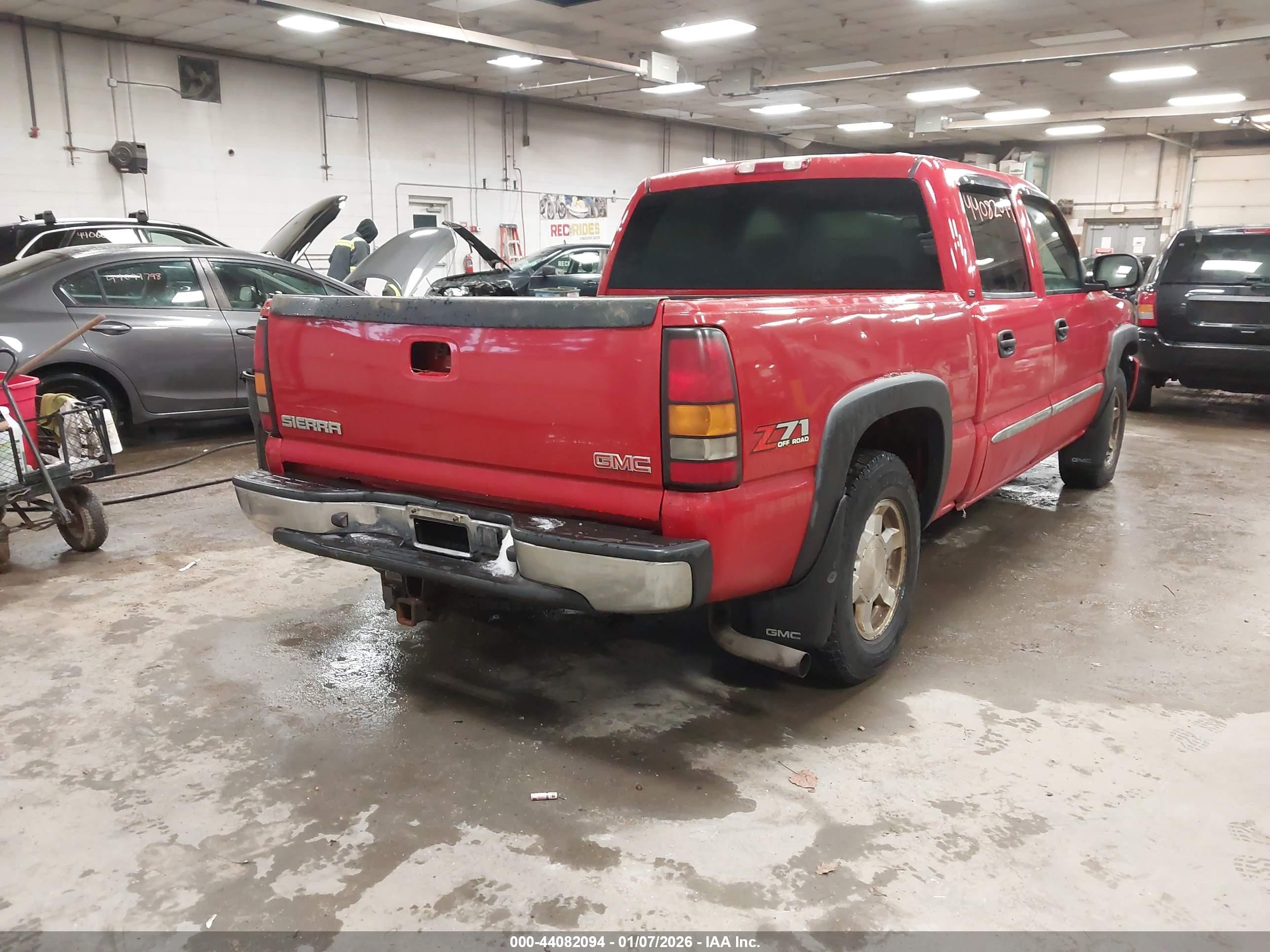 GMC SIERRA image 4