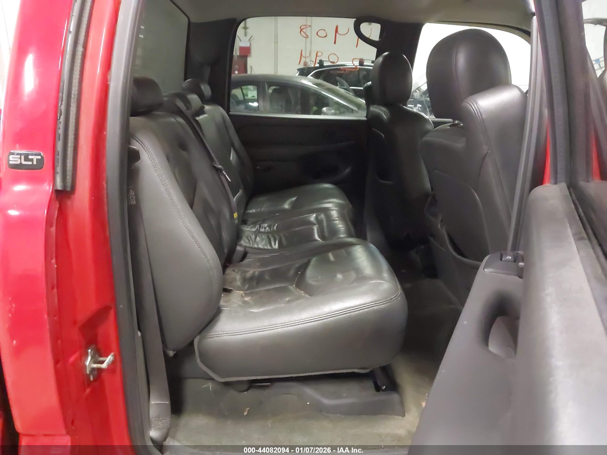 GMC SIERRA image 8
