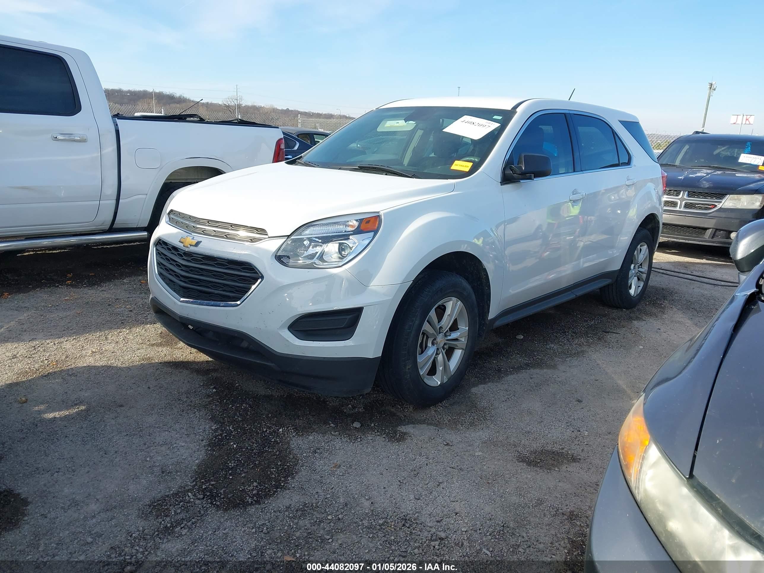 CHEVROLET EQUINOX image 2