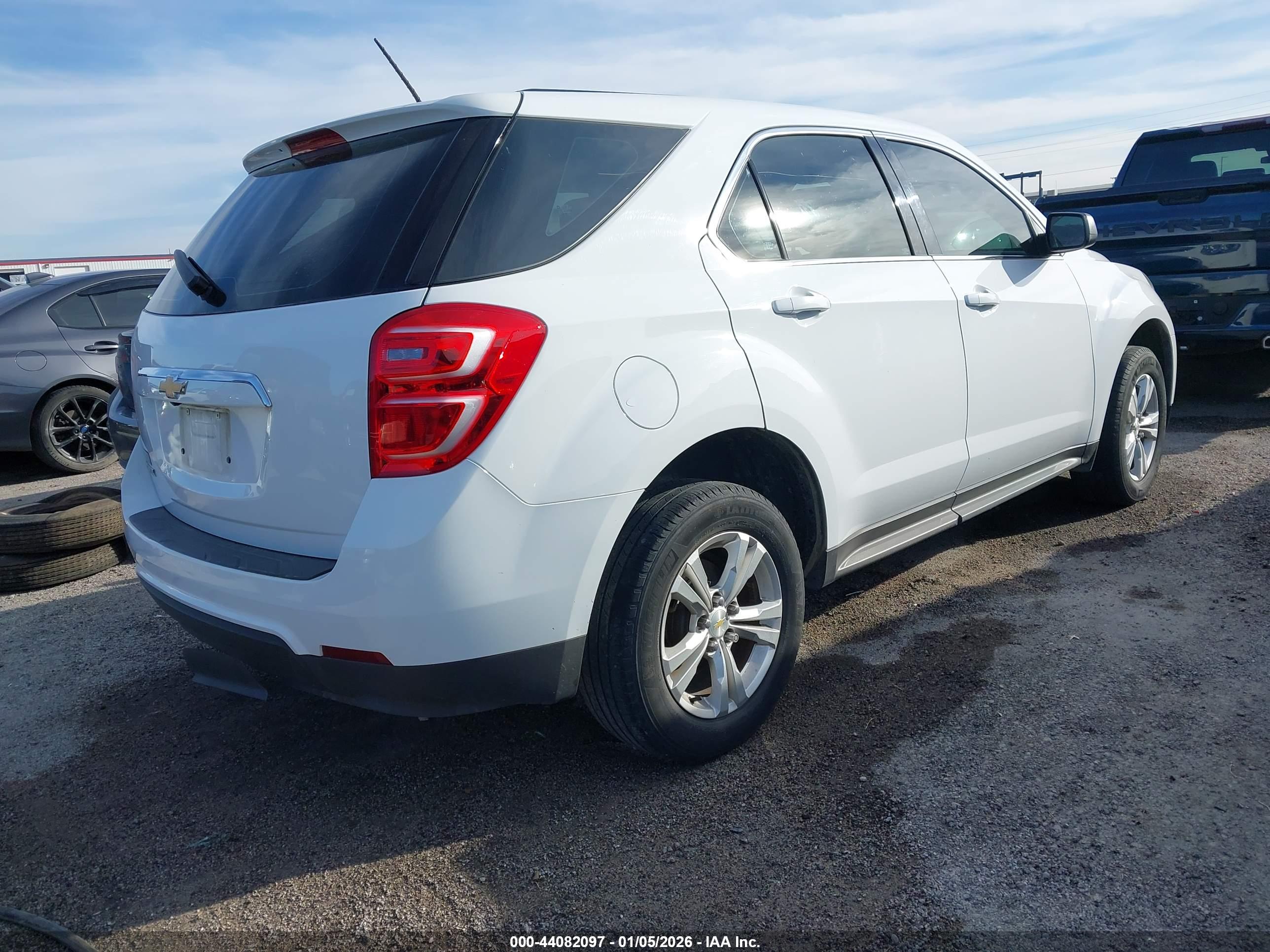 CHEVROLET EQUINOX image 4