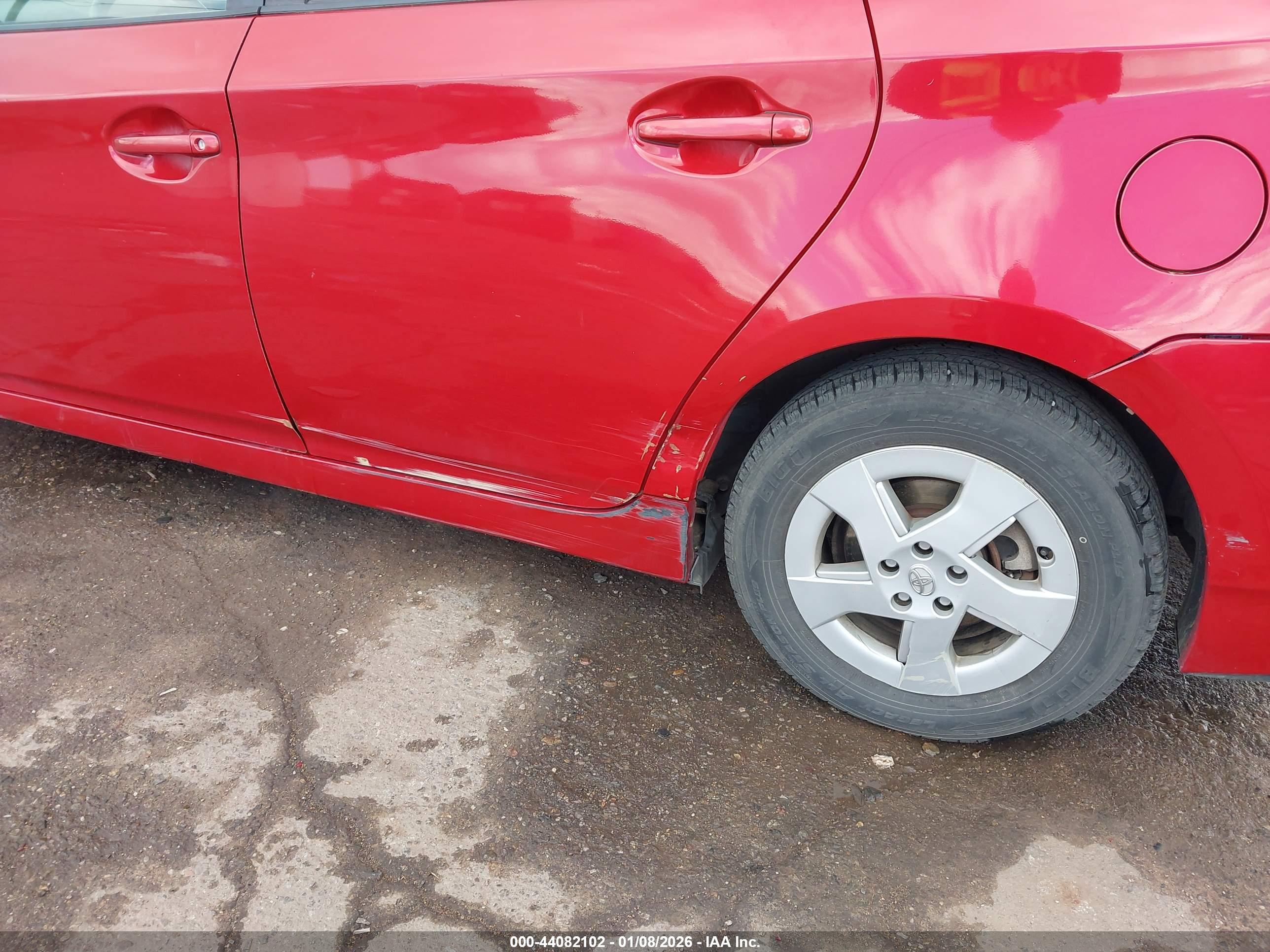 TOYOTA PRIUS image 6