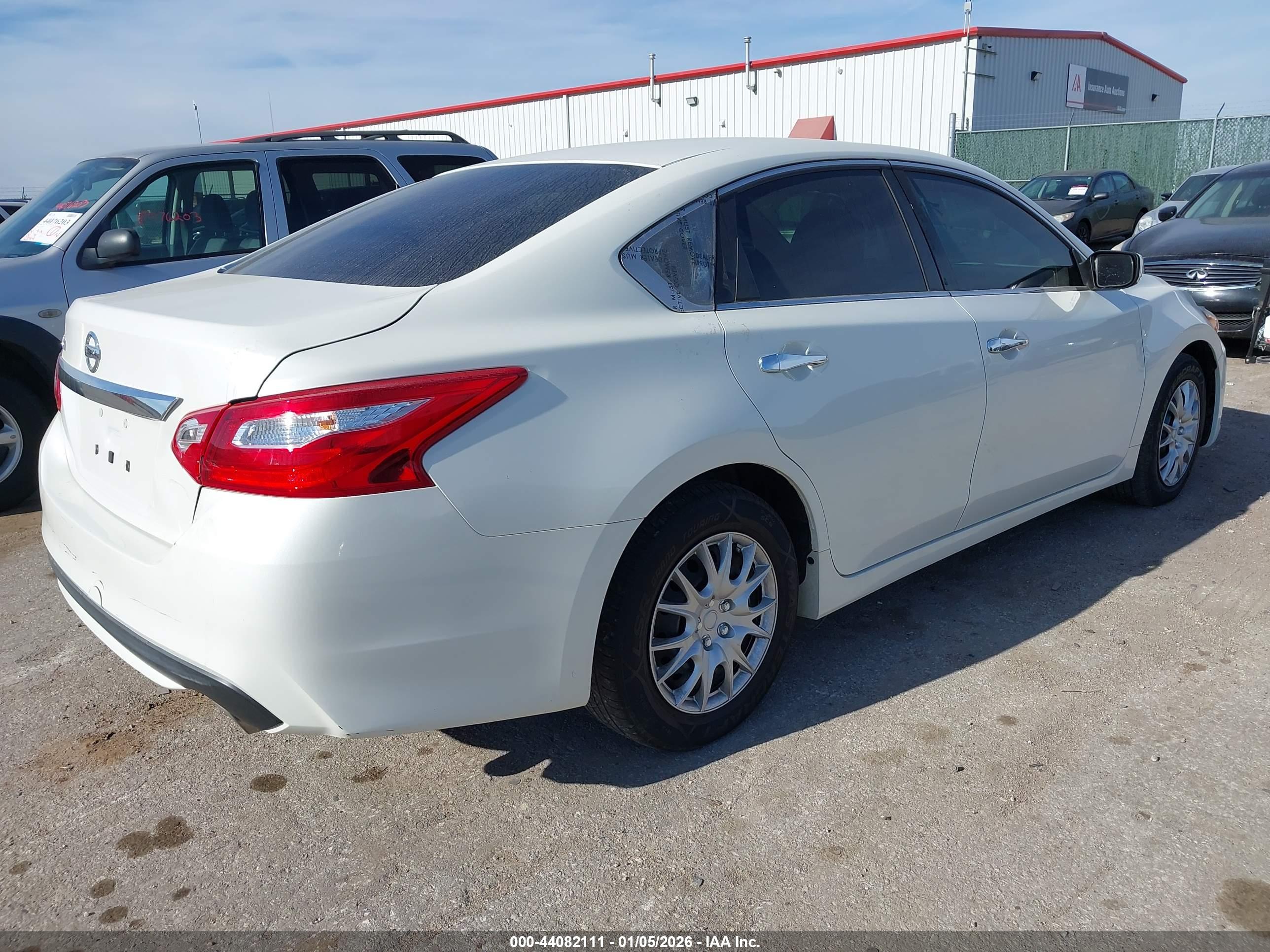 NISSAN ALTIMA image 4