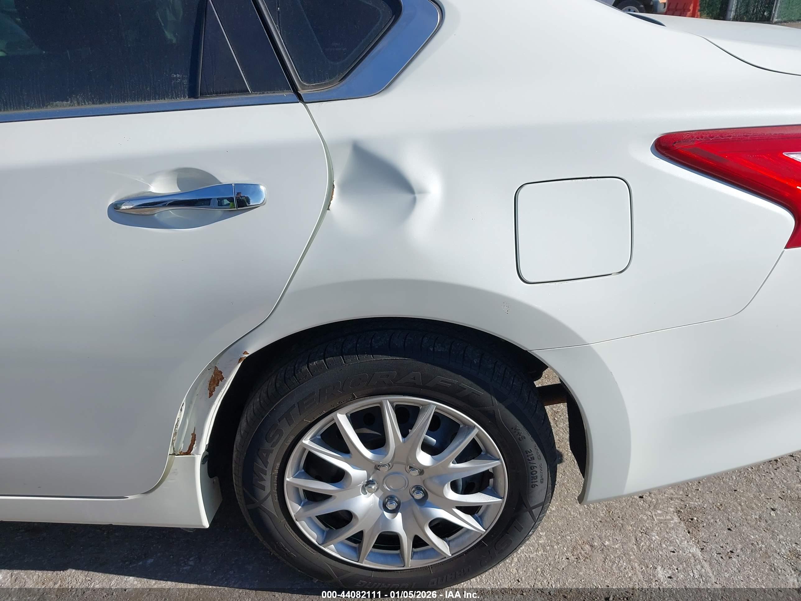 NISSAN ALTIMA image 6