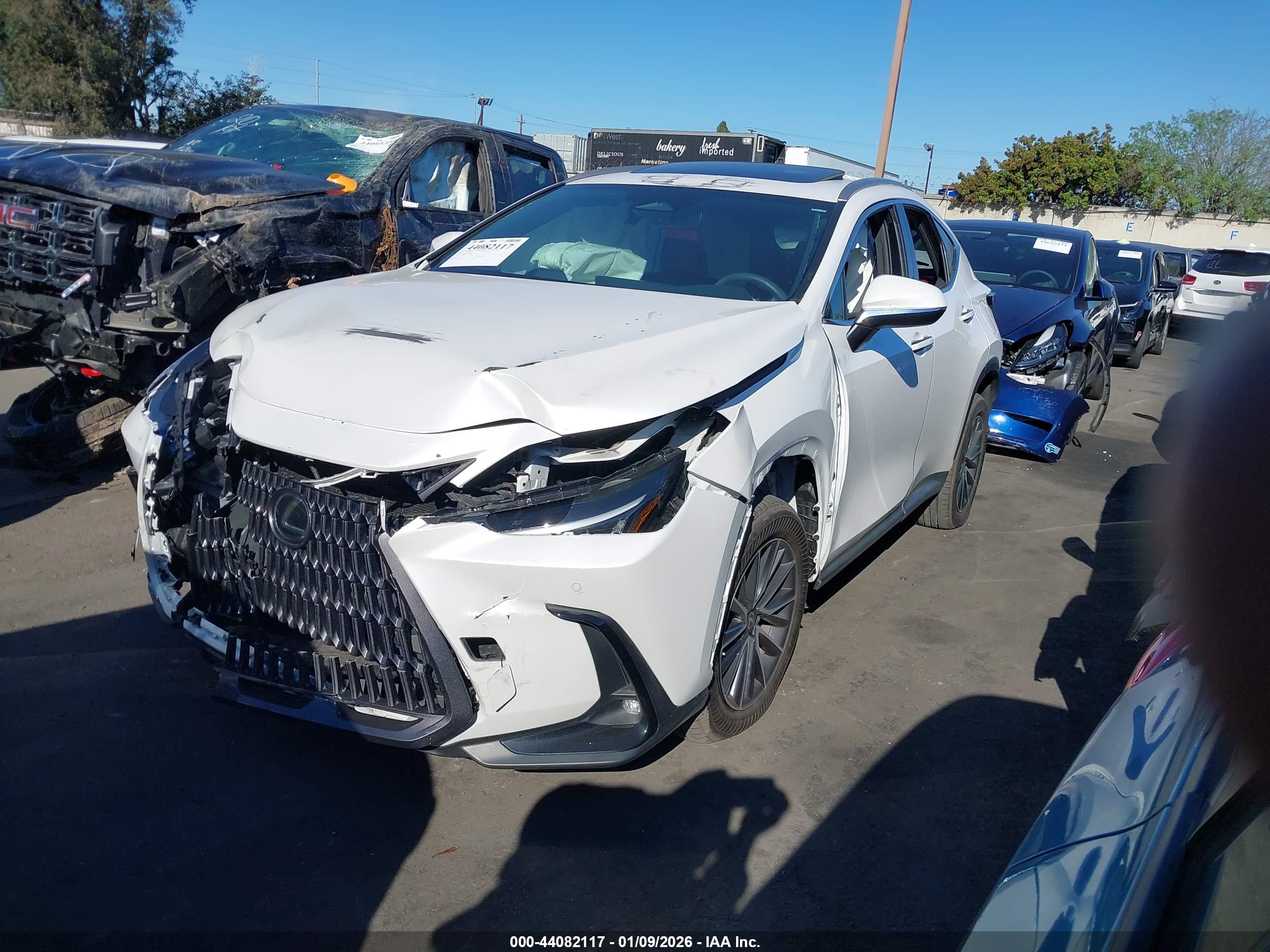 LEXUS NX image 2