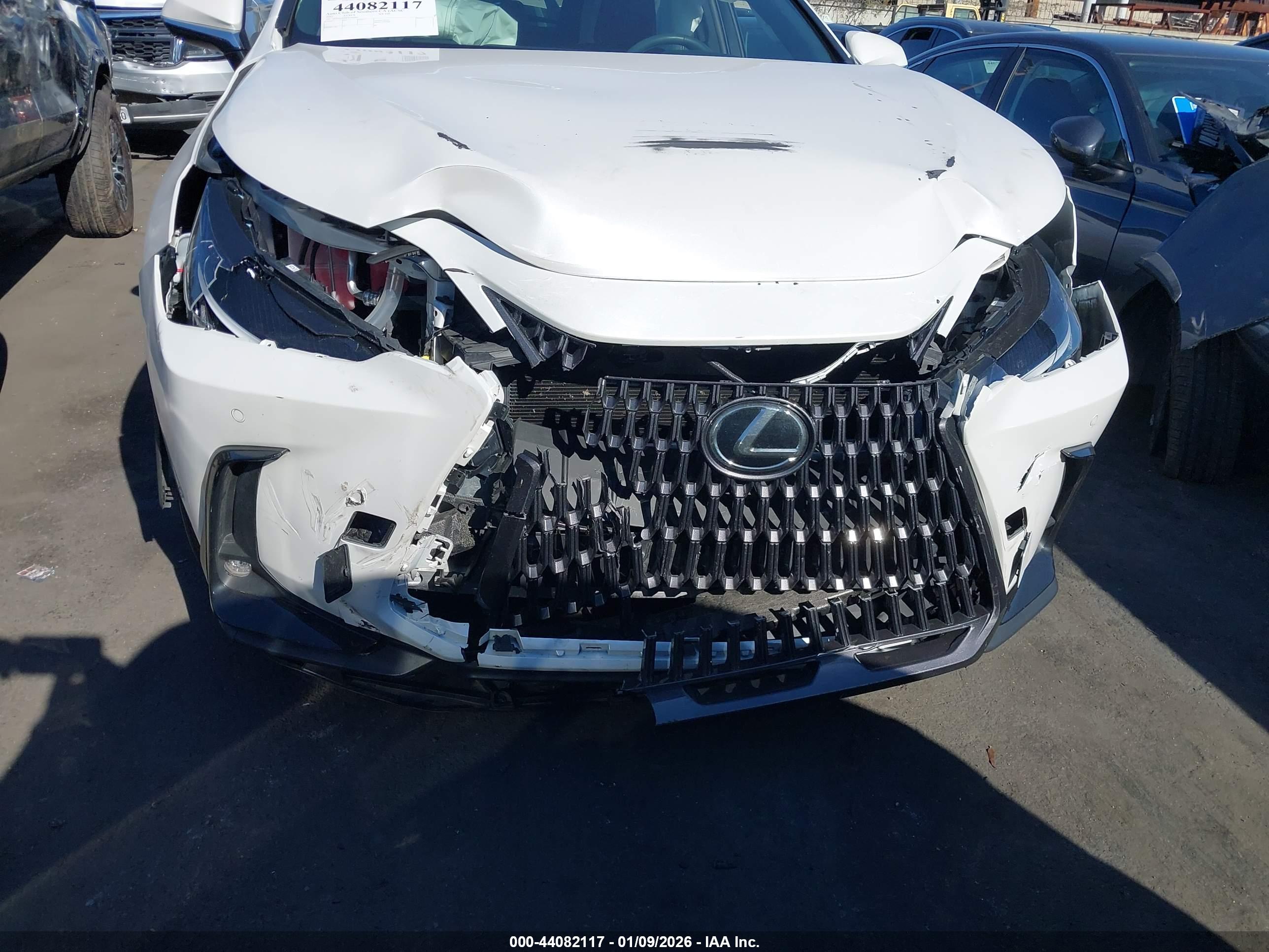 LEXUS NX image 6