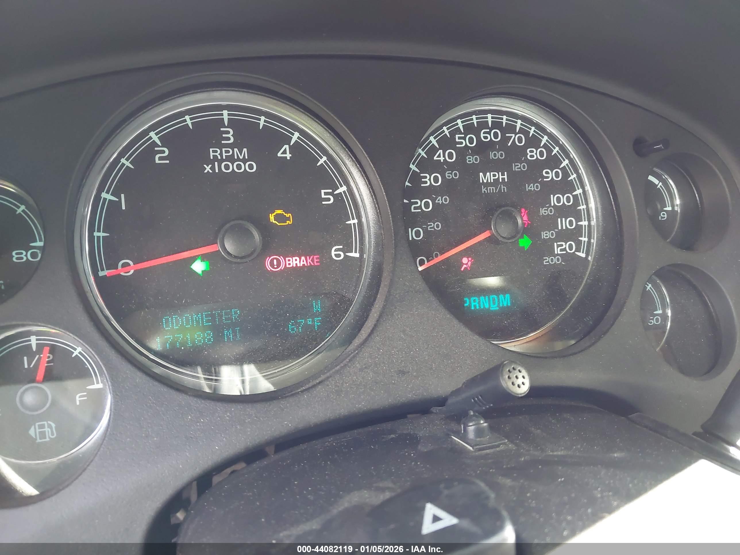 GMC YUKON image 7