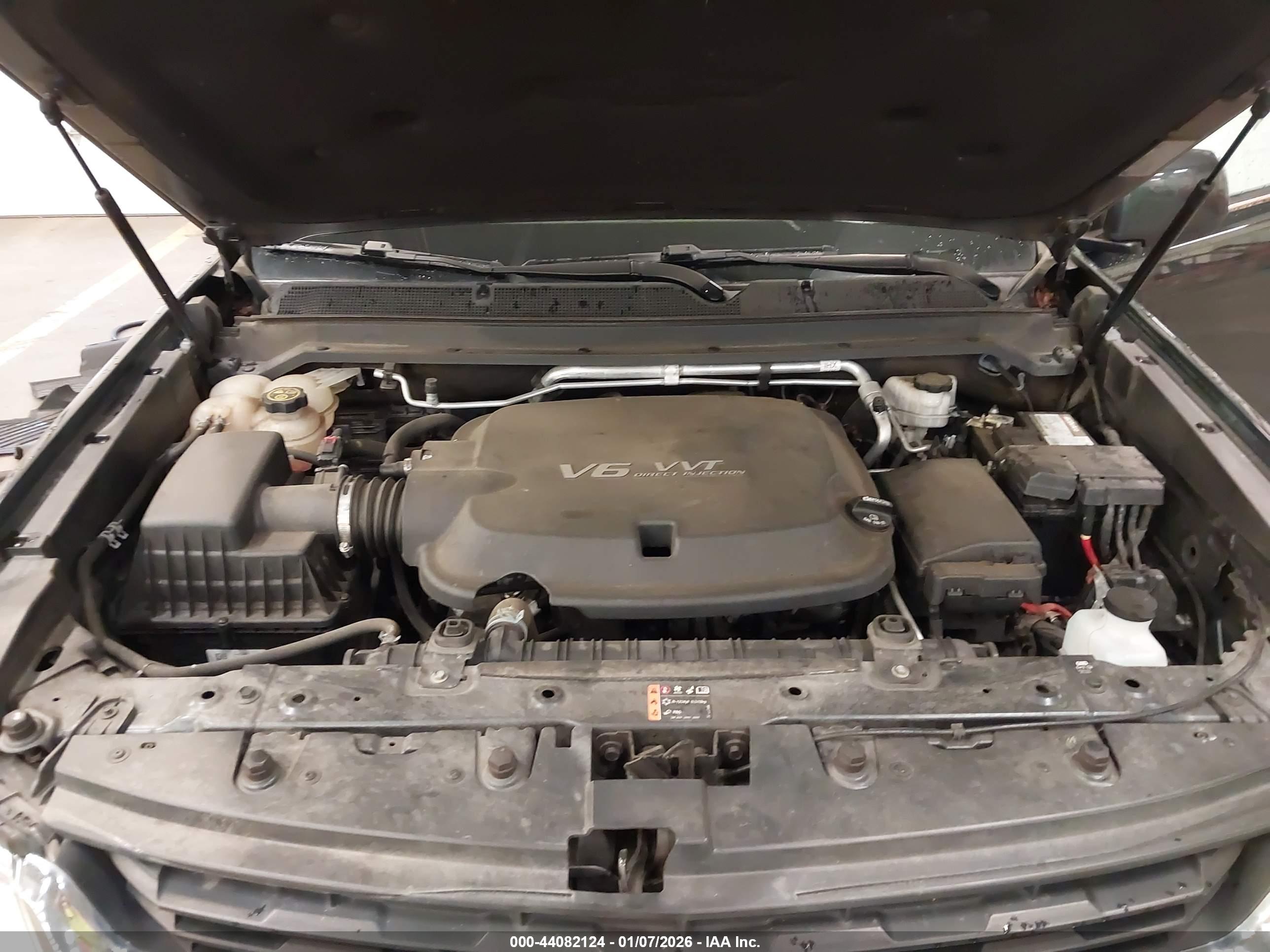 CHEVROLET COLORADO image 10