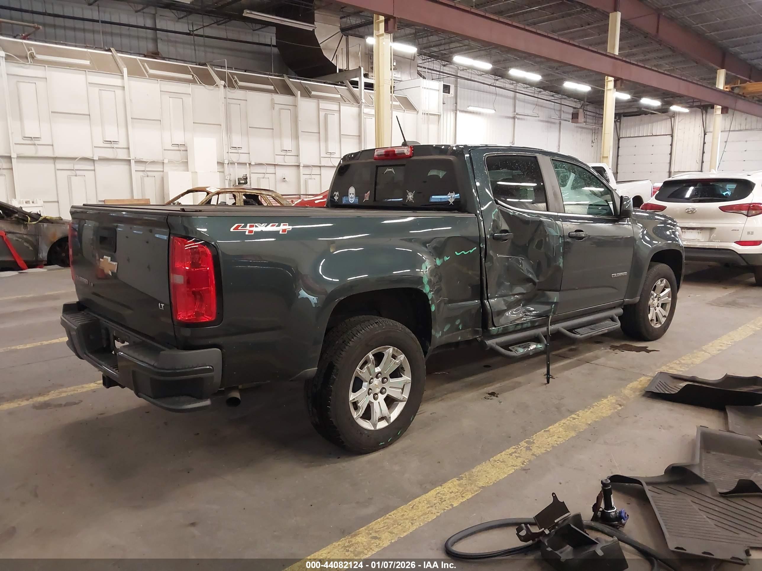 CHEVROLET COLORADO image 4