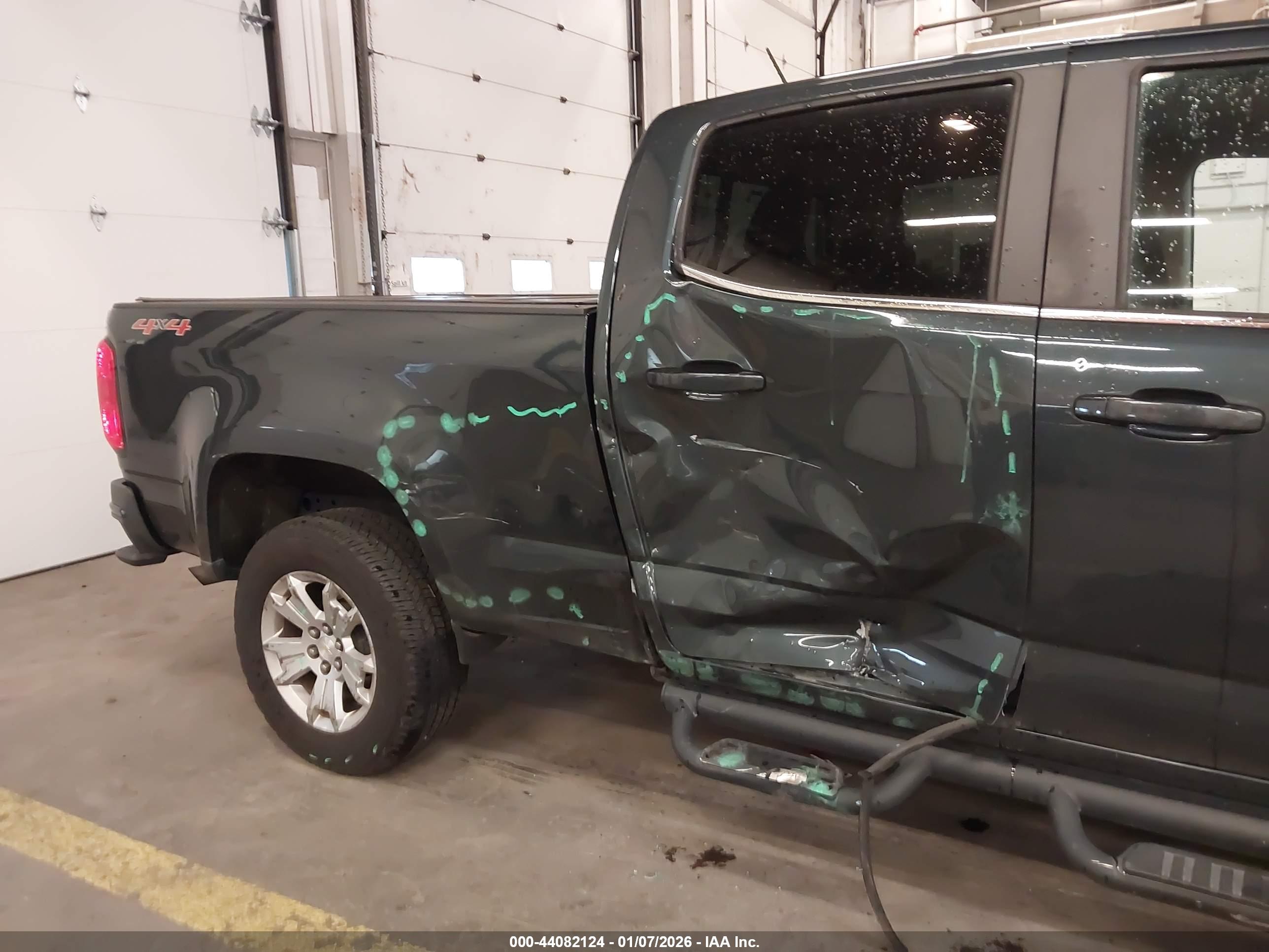 CHEVROLET COLORADO image 6