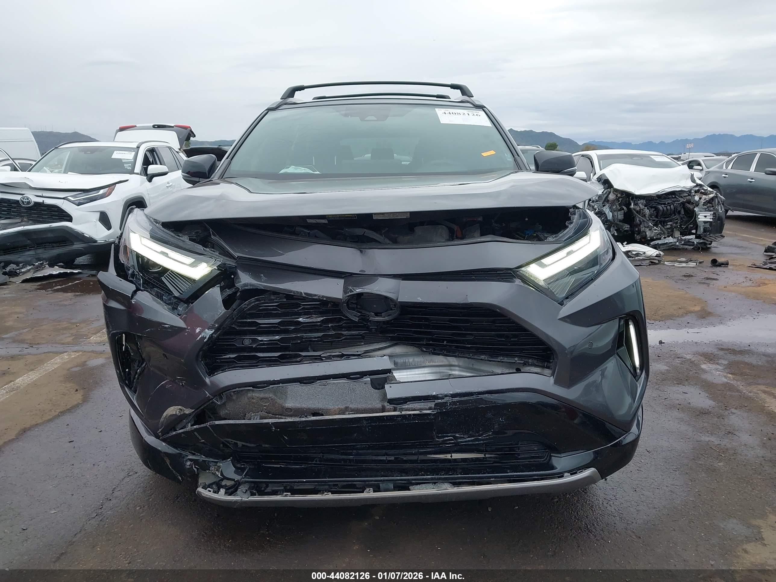 TOYOTA RAV4 image 6