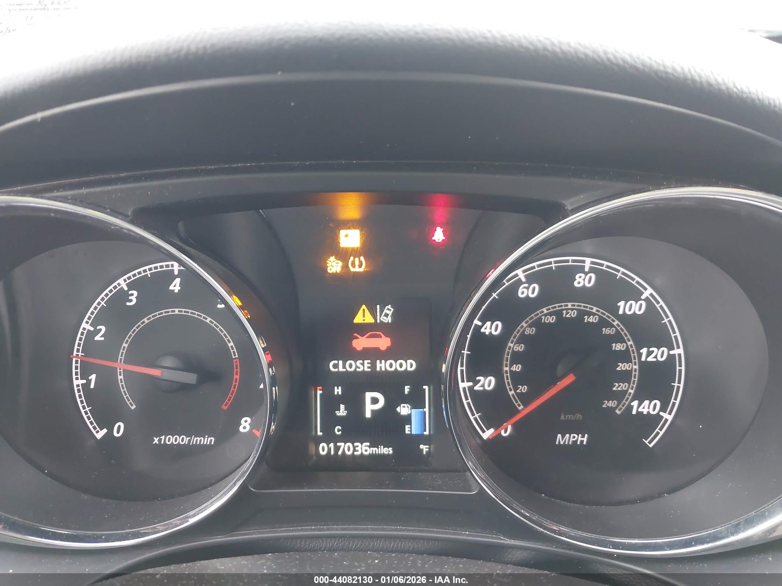 MITSUBISHI OUTLANDER image 7