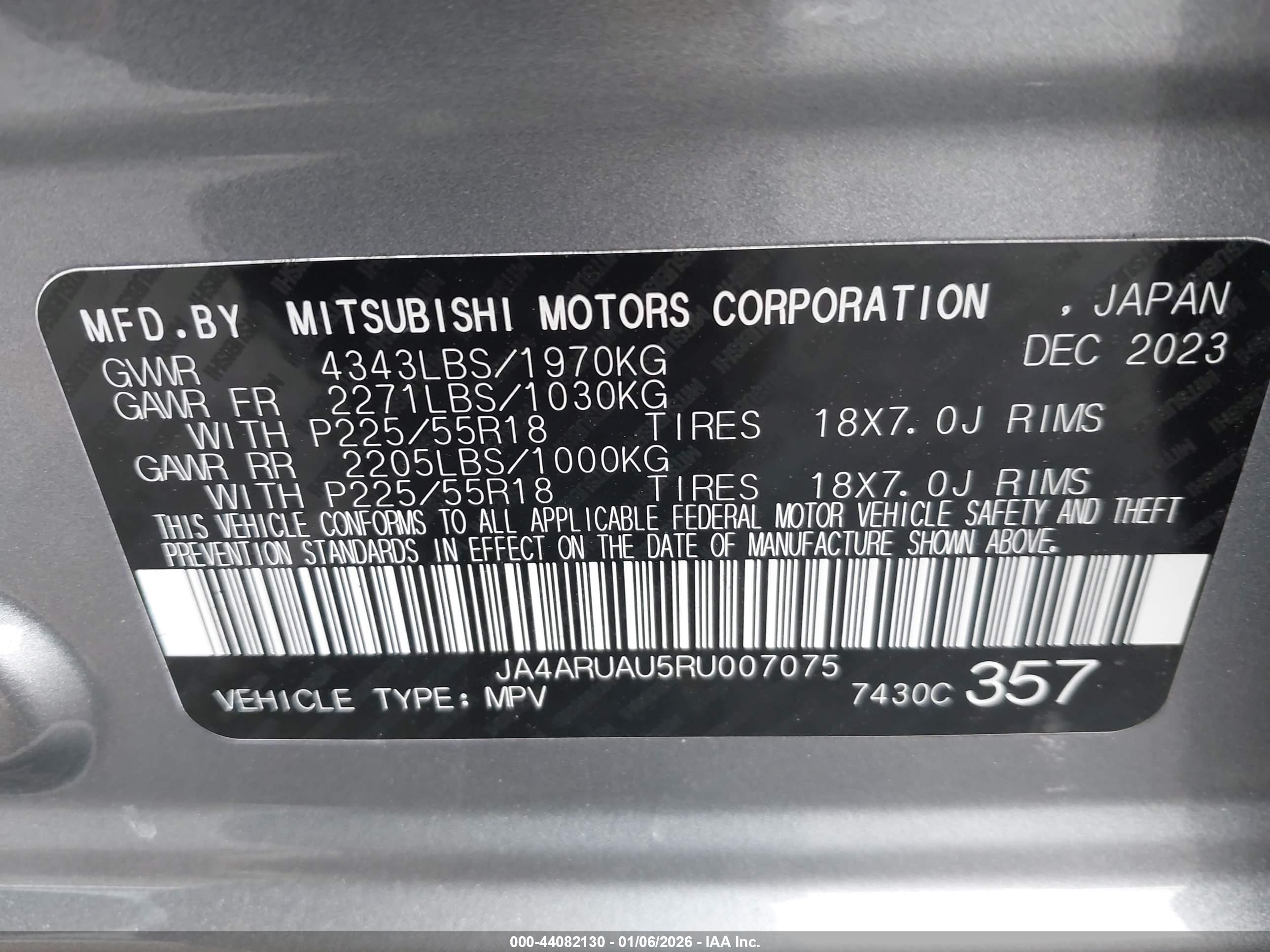 MITSUBISHI OUTLANDER image 9