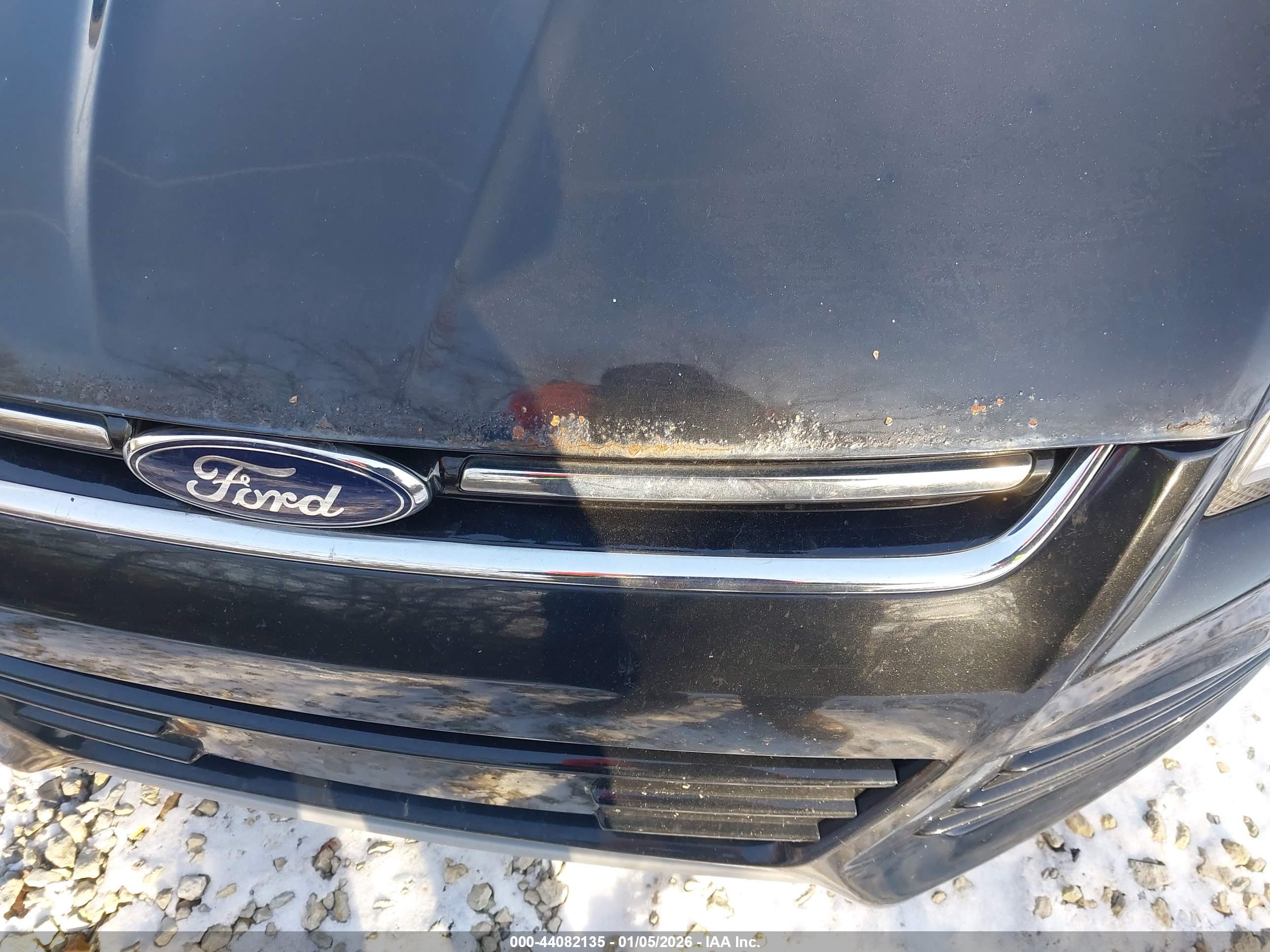 FORD ESCAPE image 6