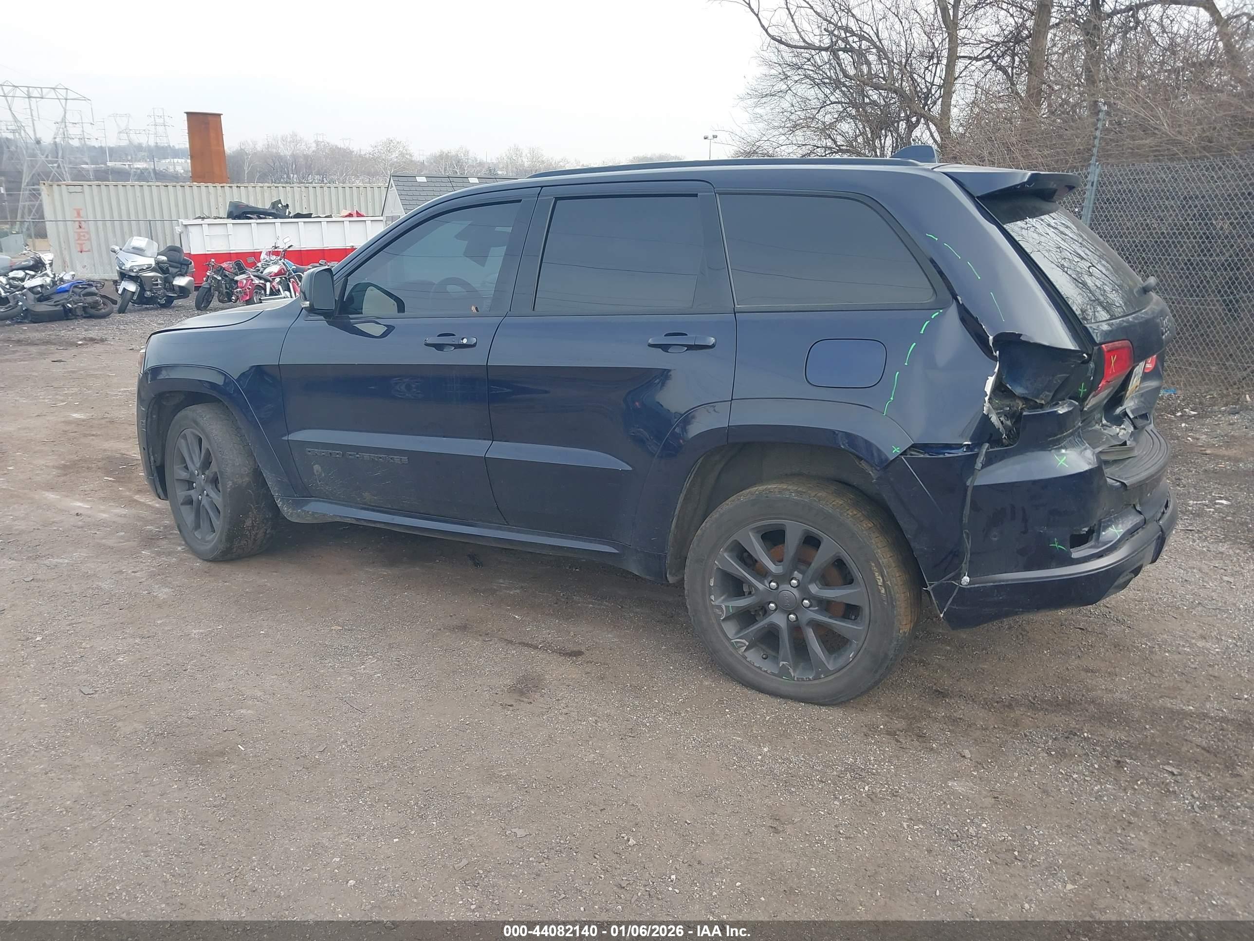 JEEP GRAND image 3
