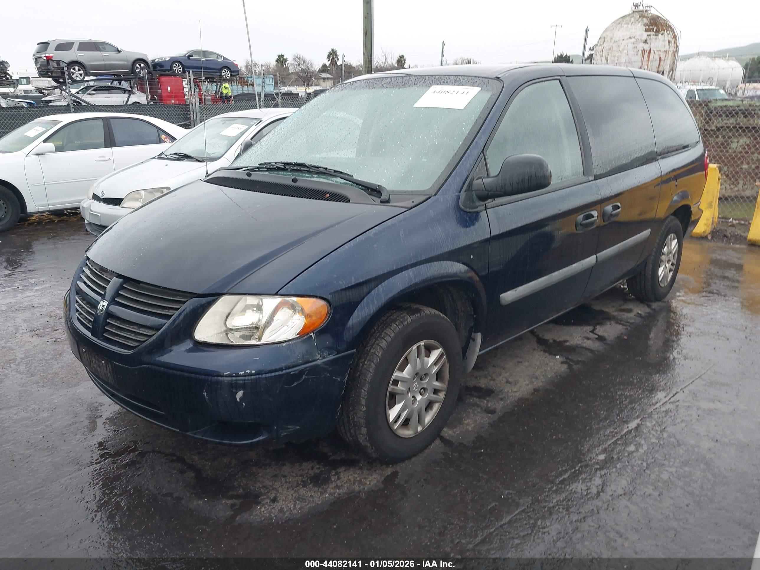 DODGE GRAND image 2