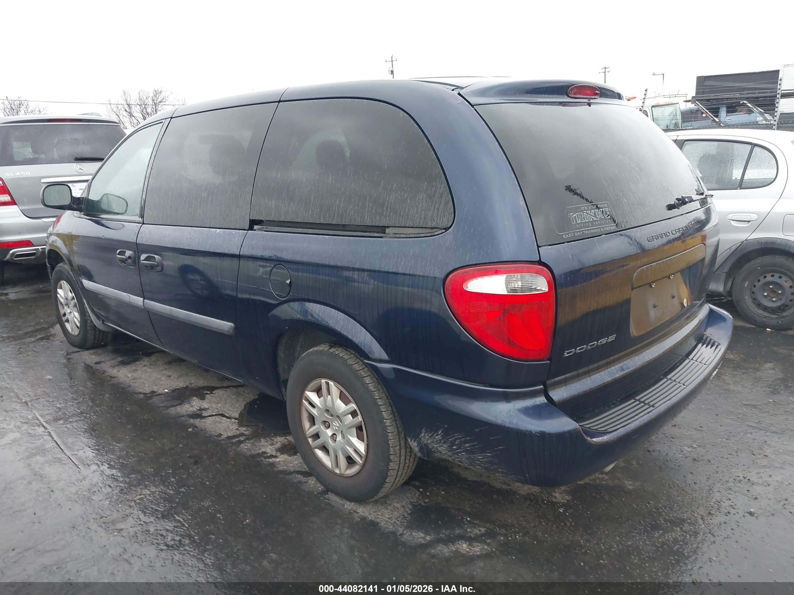 DODGE GRAND image 3