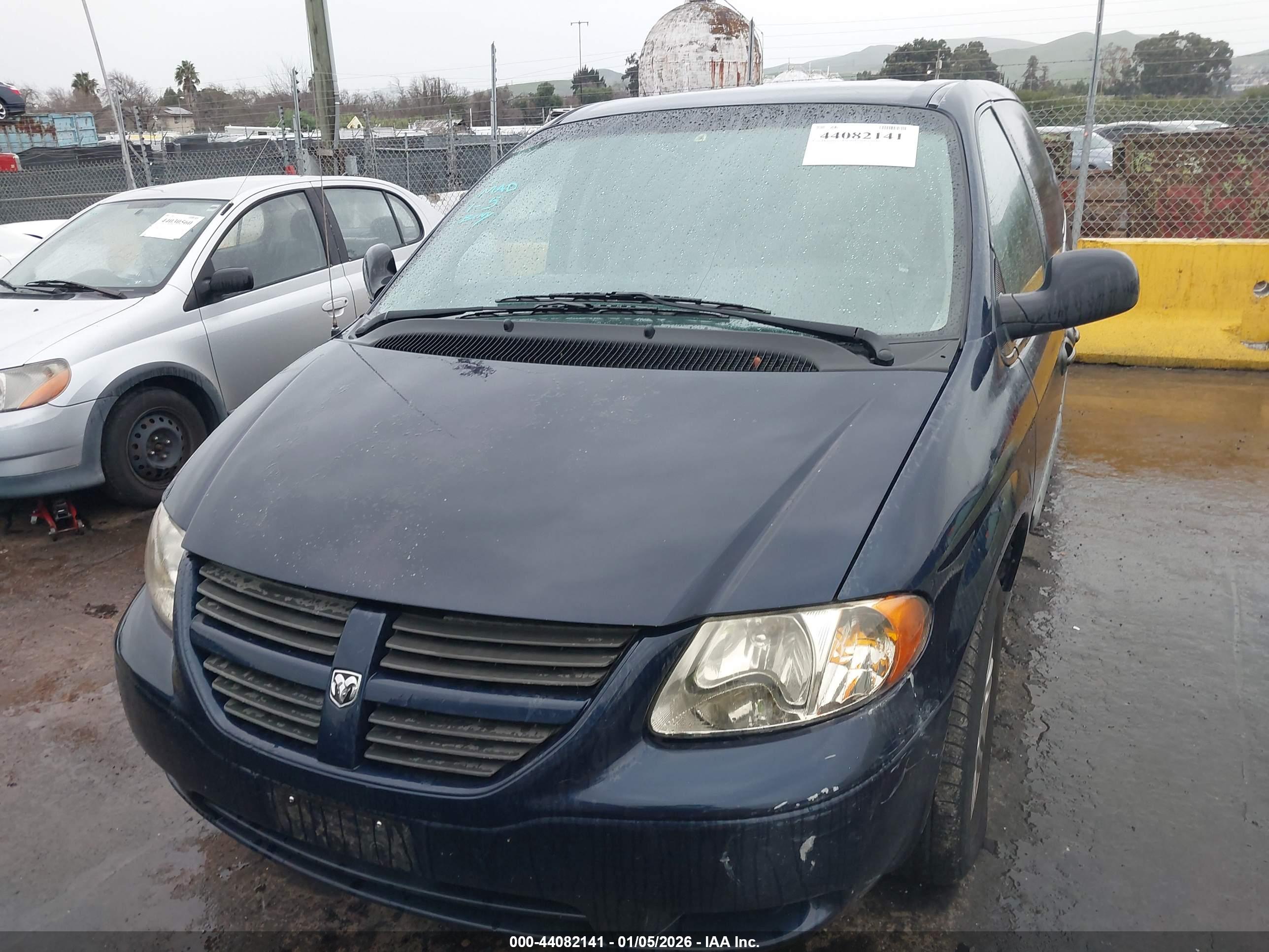 DODGE GRAND image 6