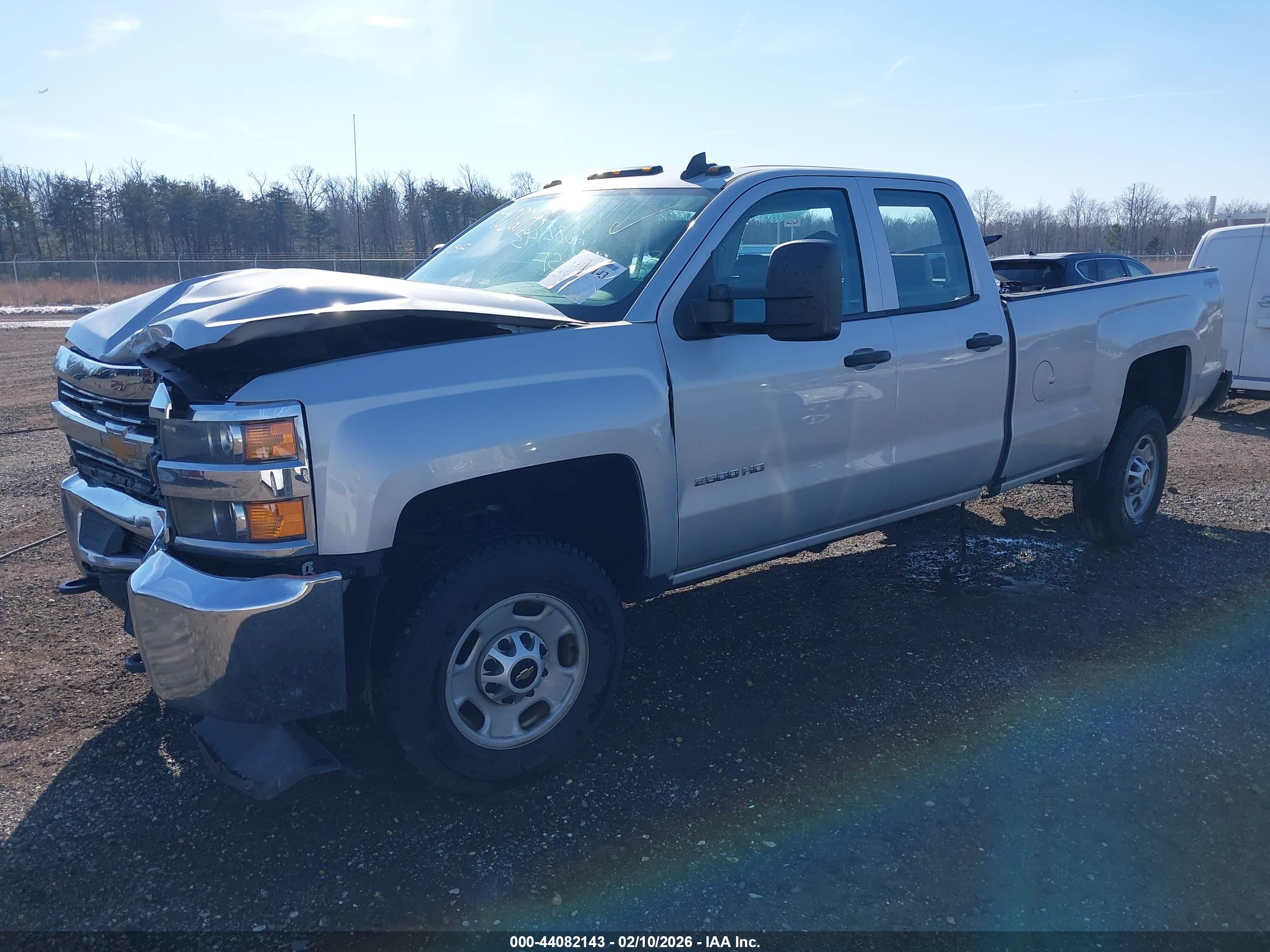 CHEVROLET SILVERADO image 2