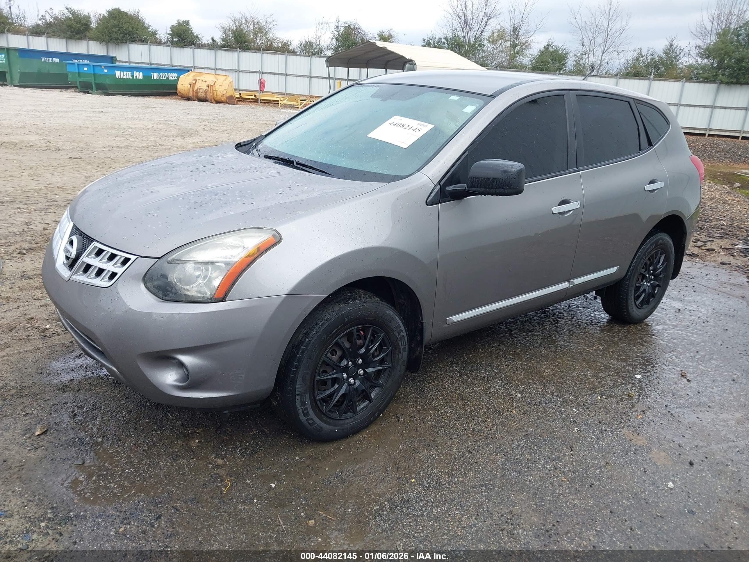 NISSAN ROGUE image 2