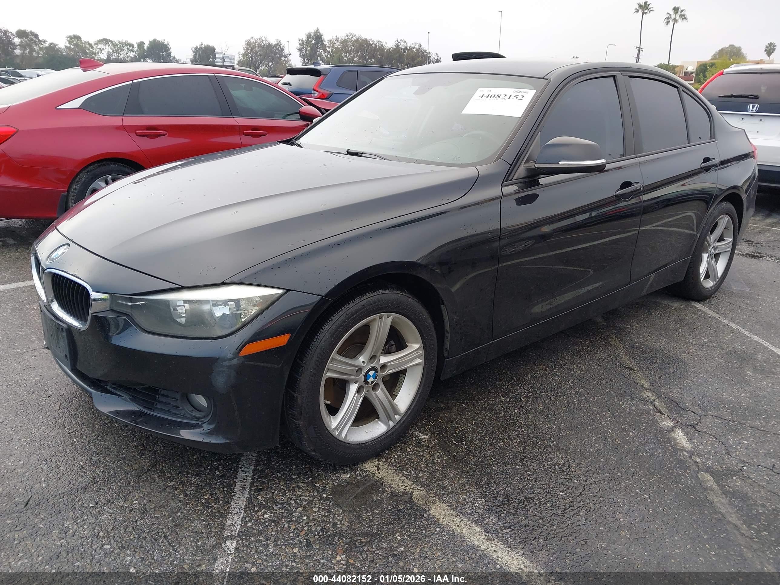 BMW 328I image 2