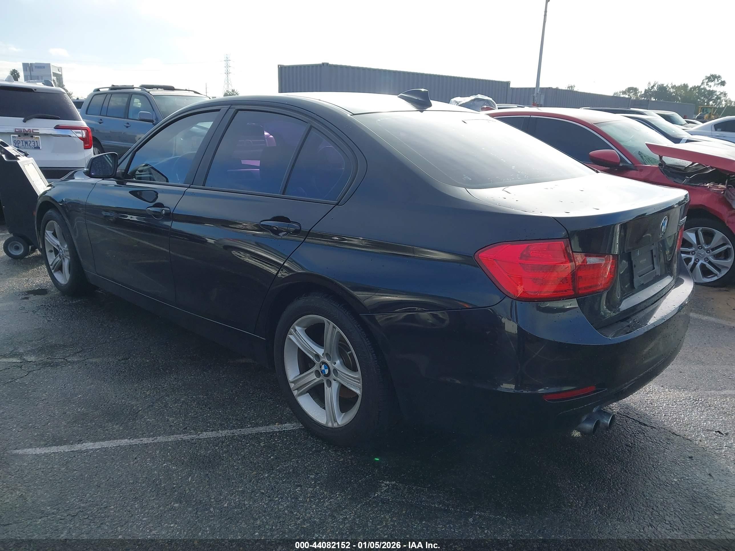 BMW 328I image 3