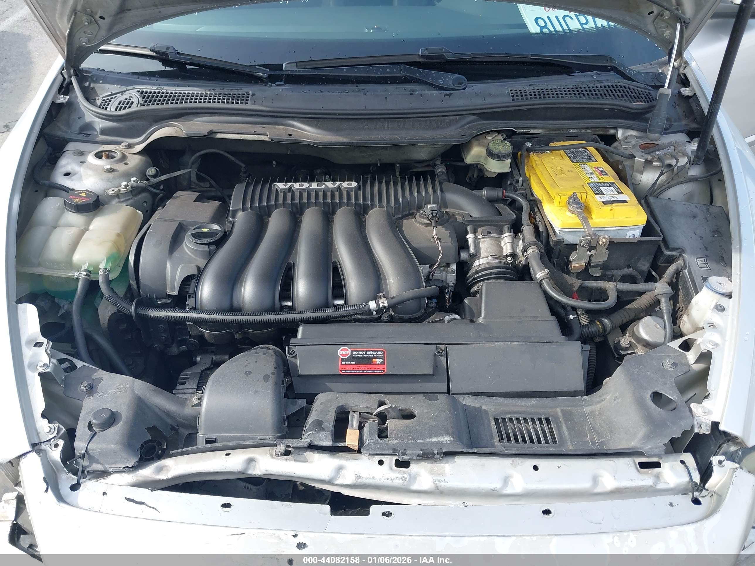VOLVO S40 image 10