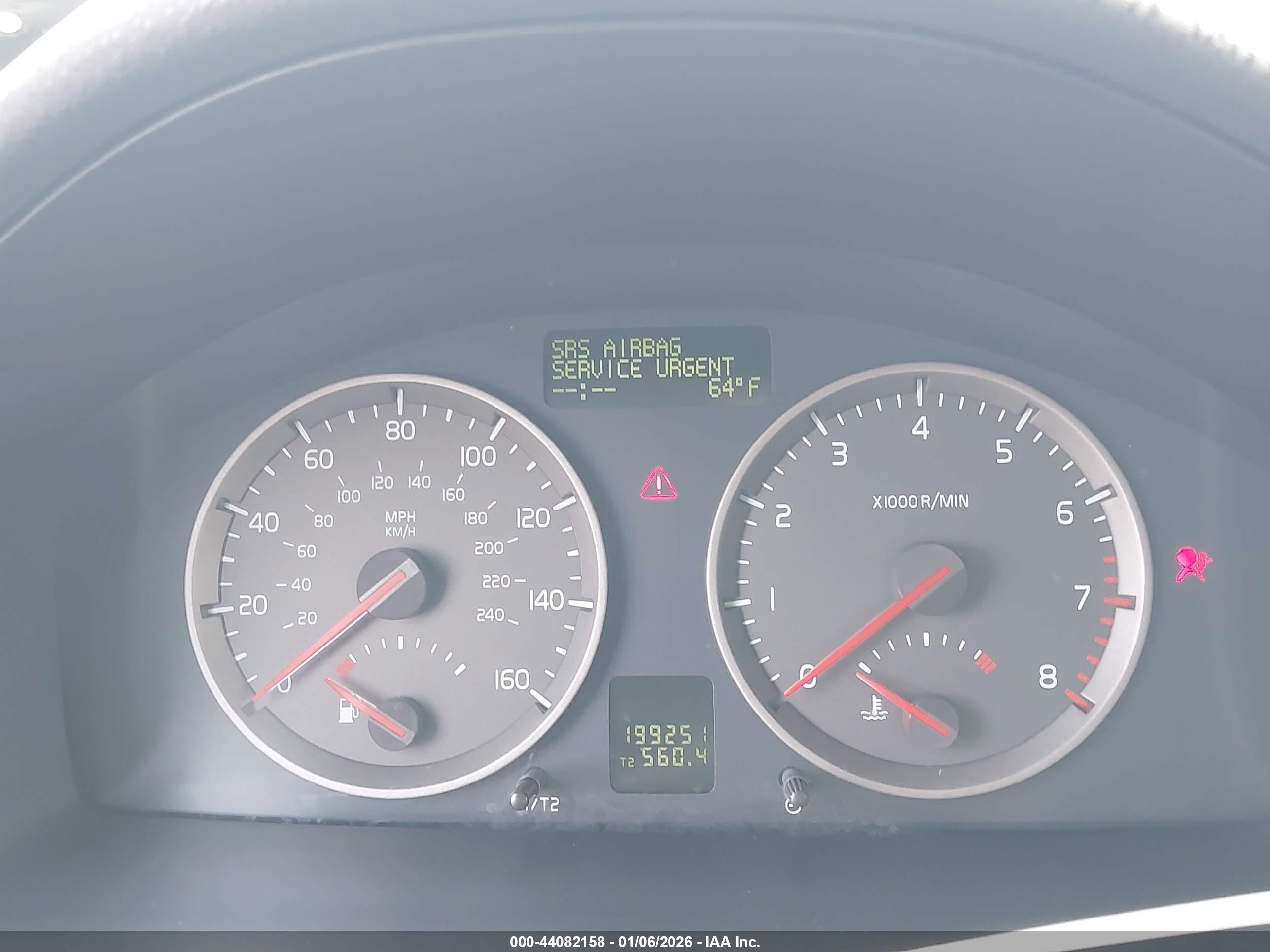 VOLVO S40 image 7
