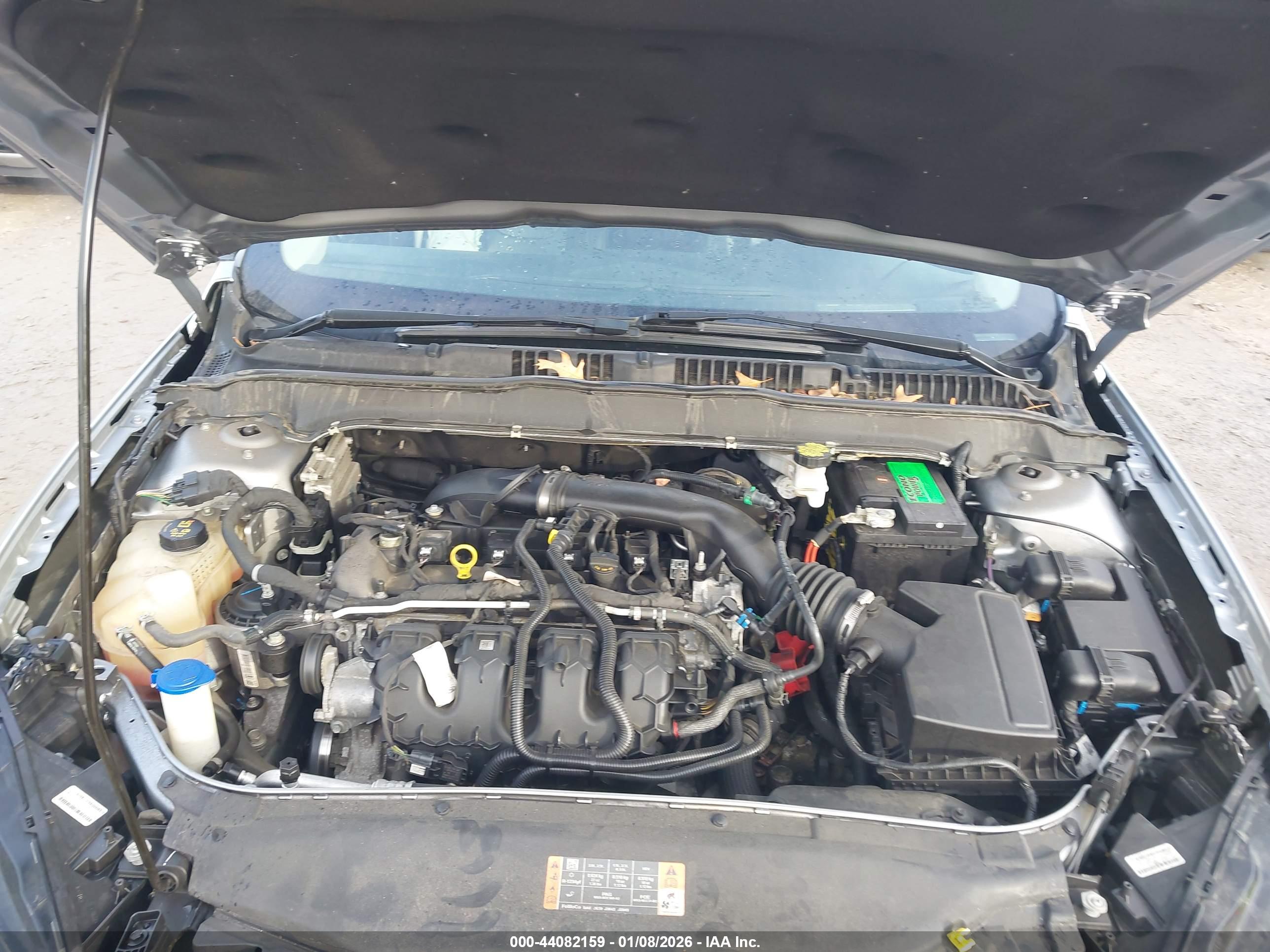 FORD FUSION image 10