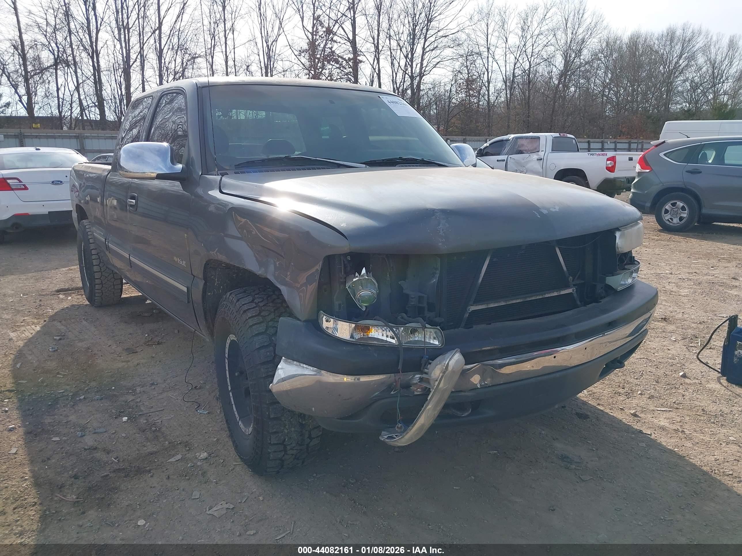 CHEVROLET SILVERADO image 6